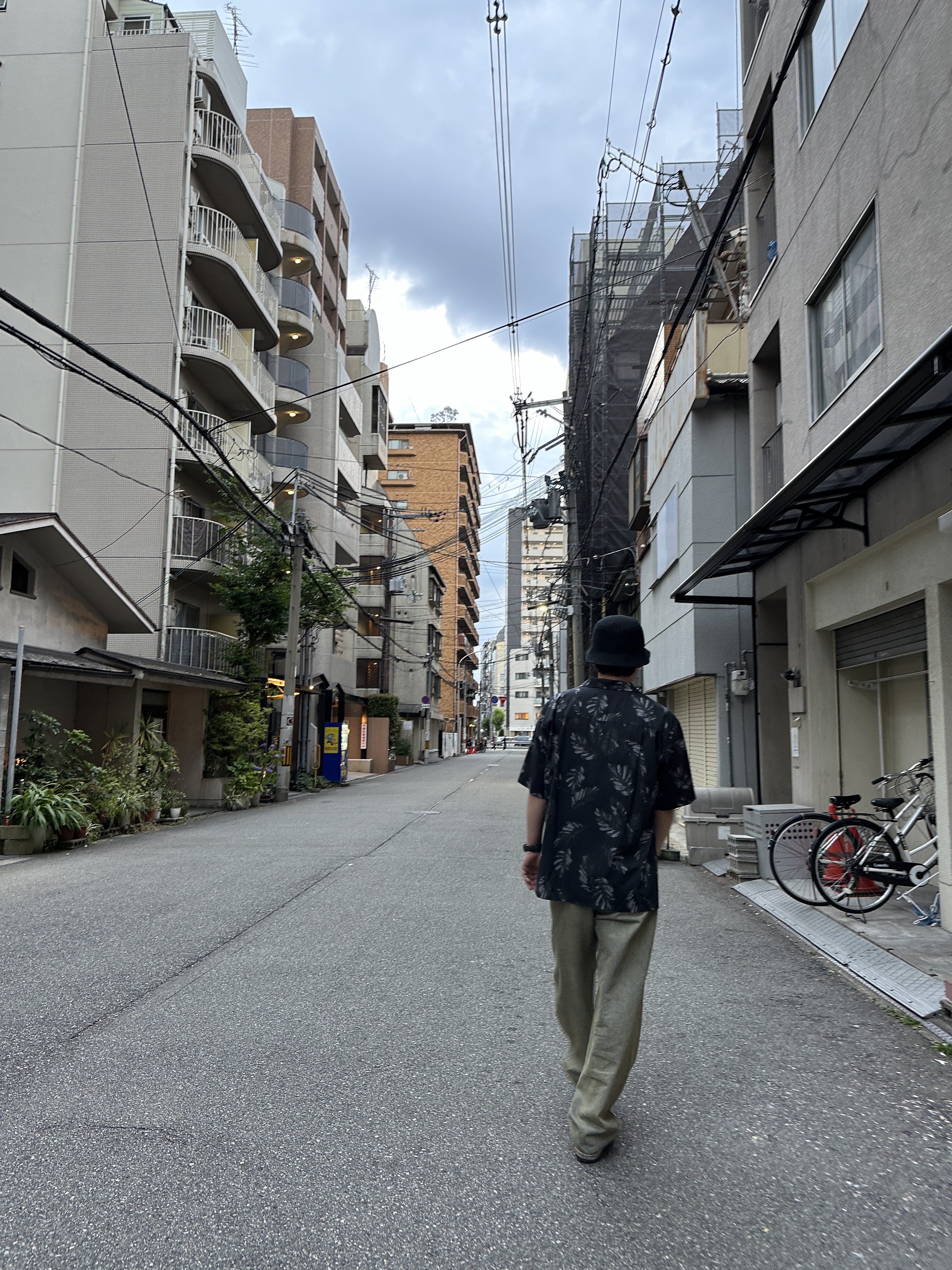 Stussy Denim Big OL' Jean Washed Beach Wash, Stussy Stock Bucket Hat Black 착용 스타일 - 1