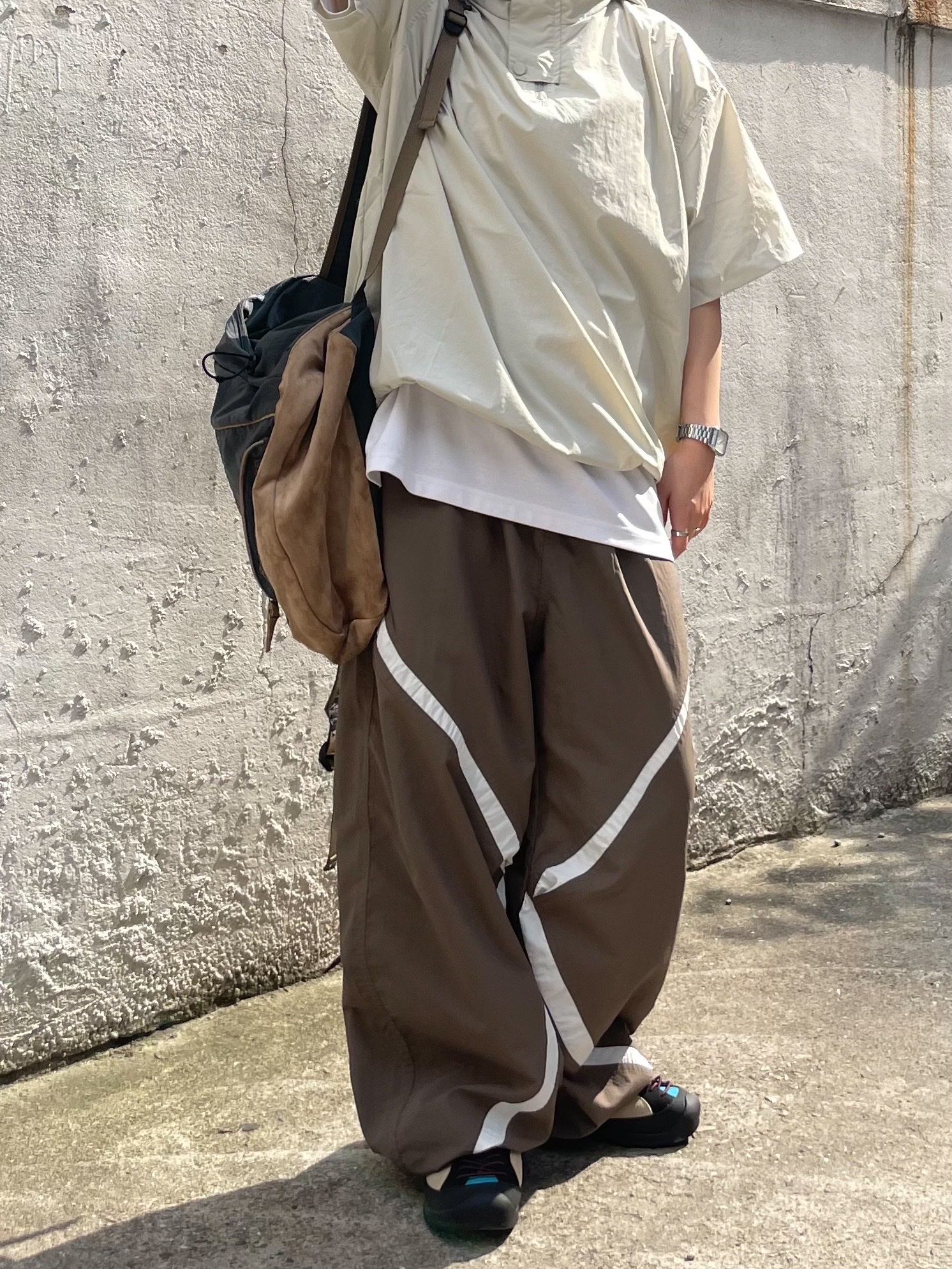 (W) Keen Jasper Rocks SP Sneakers Beige 착용 스타일 - 8