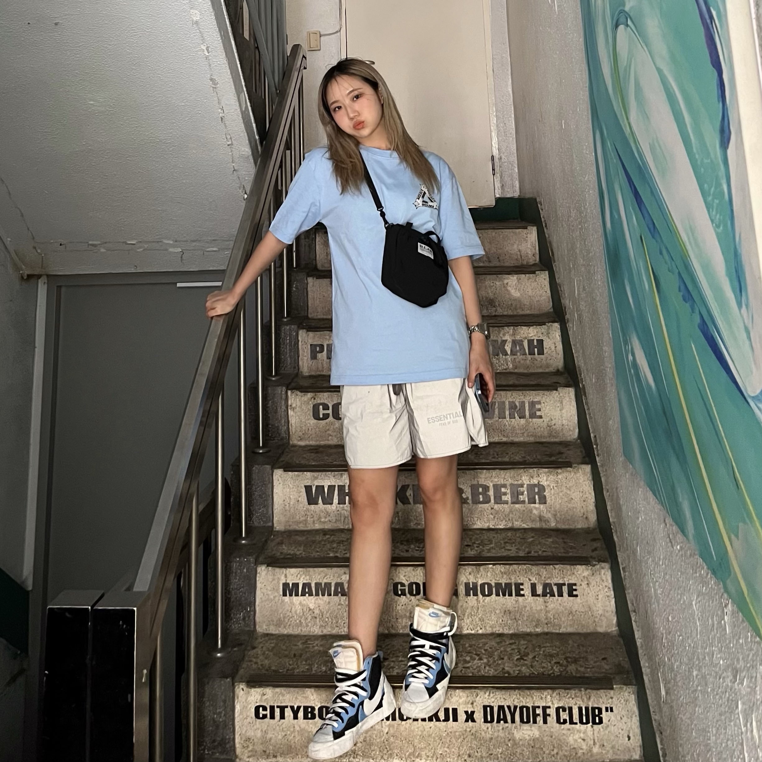 Palace Tri-OG T-Shirt Fresh Air - 24SS, Essentials Volley Shorts Silver Reflective - 20SS 착용 스타일 - 3