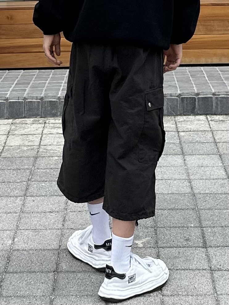 Maison Mihara Yasuhiro Blakey OG Sole Canvas Low-top Sneakers White 착용 스타일 - 5