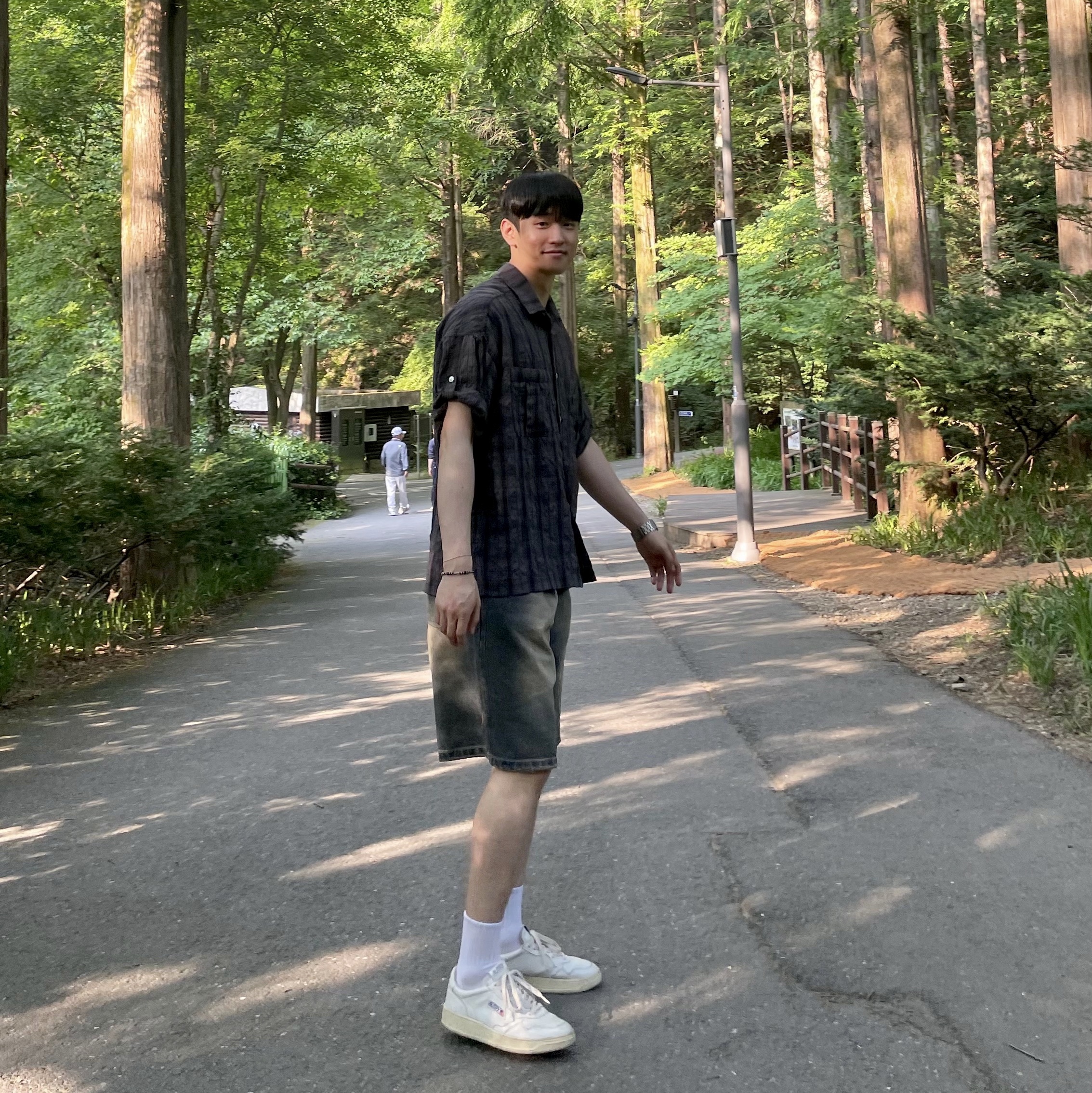 Autry Medalist Low Leather Sneakers White 착용 스타일