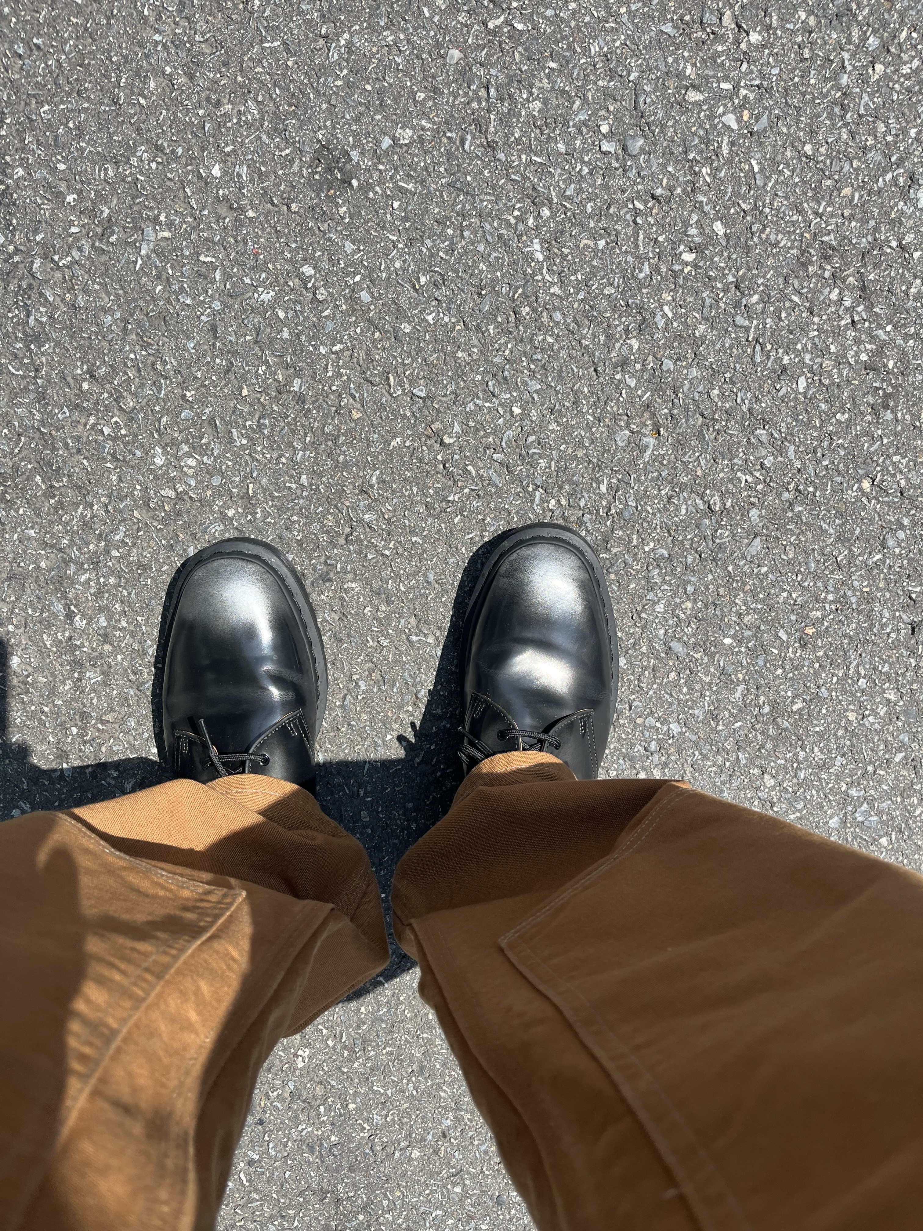 Dr. Martens x Supreme 1461 Gray Silver 착용 스타일