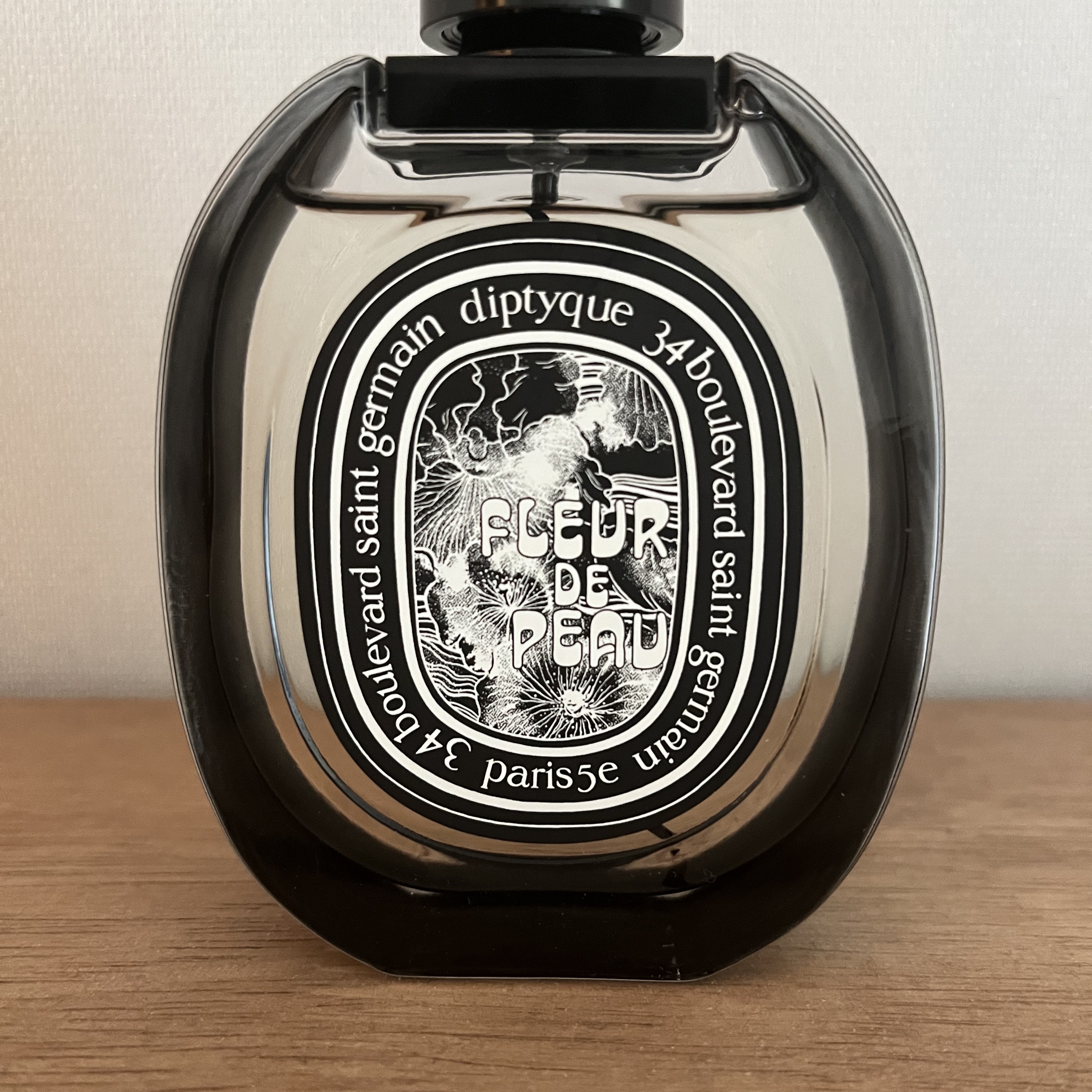Diptyque Fleur De Peau Eau De Parfum 75ml 착용 스타일