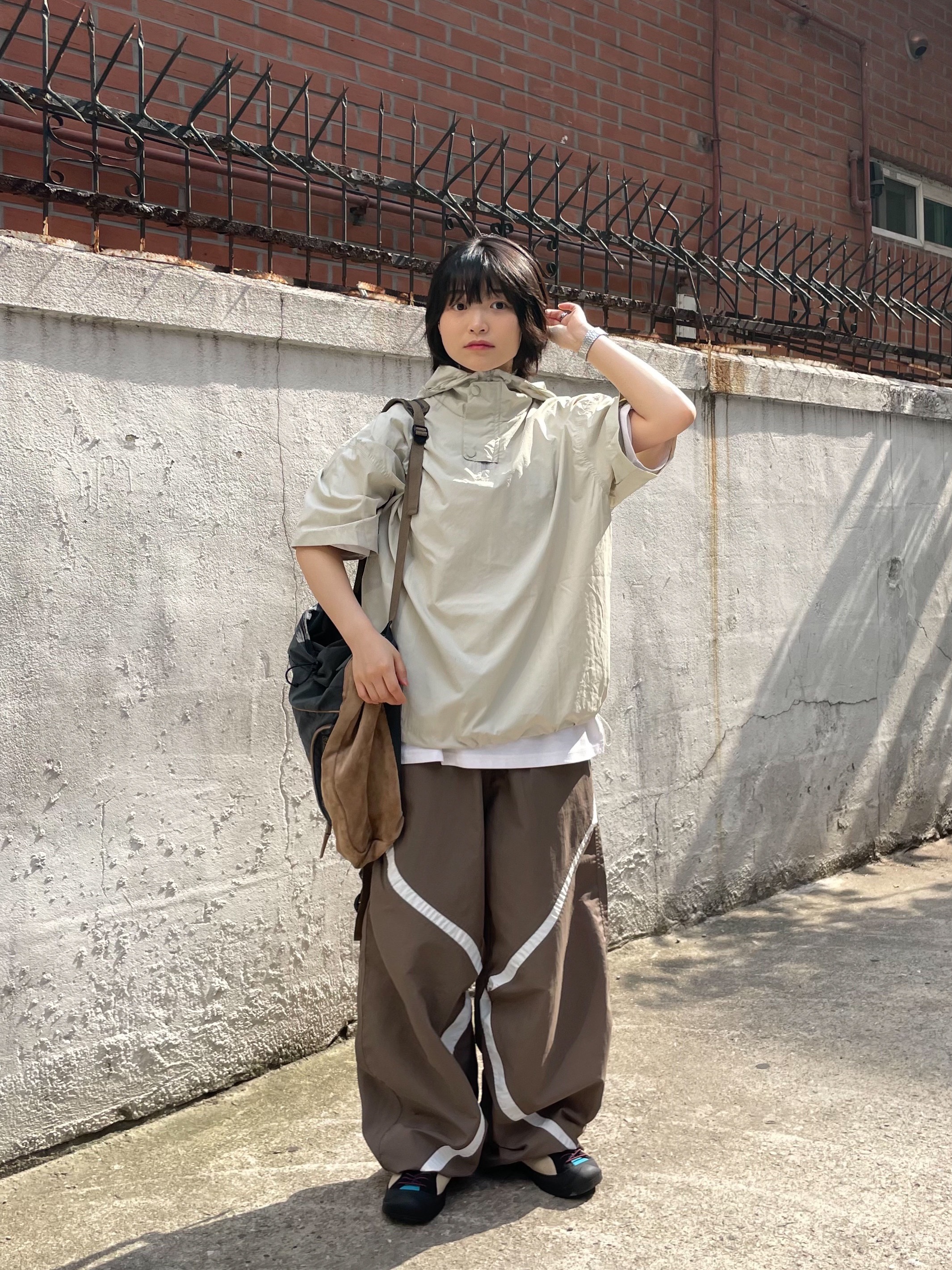 (W) Keen Jasper Rocks SP Sneakers Beige 착용 스타일 - 3