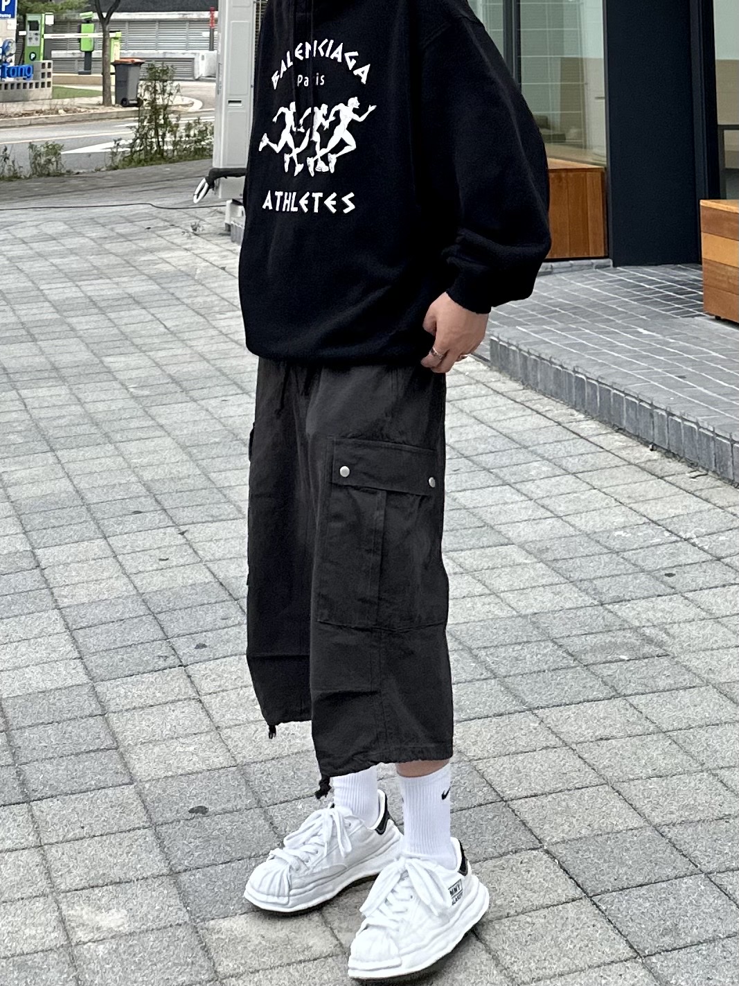 Maison Mihara Yasuhiro Blakey OG Sole Canvas Low-top Sneakers White 착용 스타일 - 2