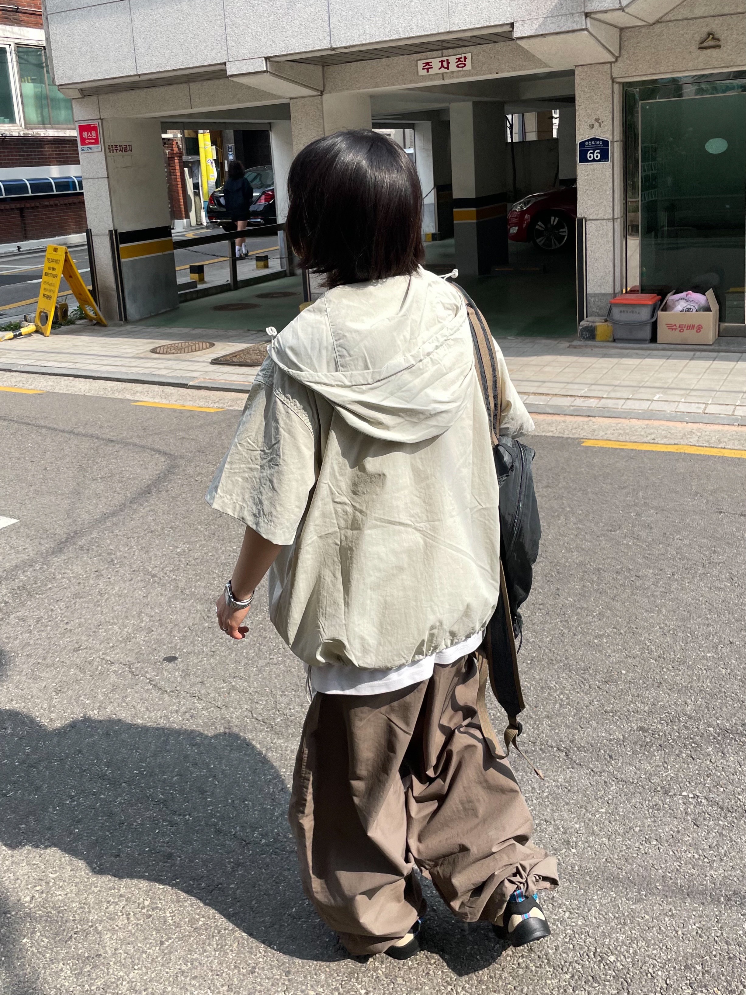 (W) Keen Jasper Rocks SP Sneakers Beige 착용 스타일 - 5