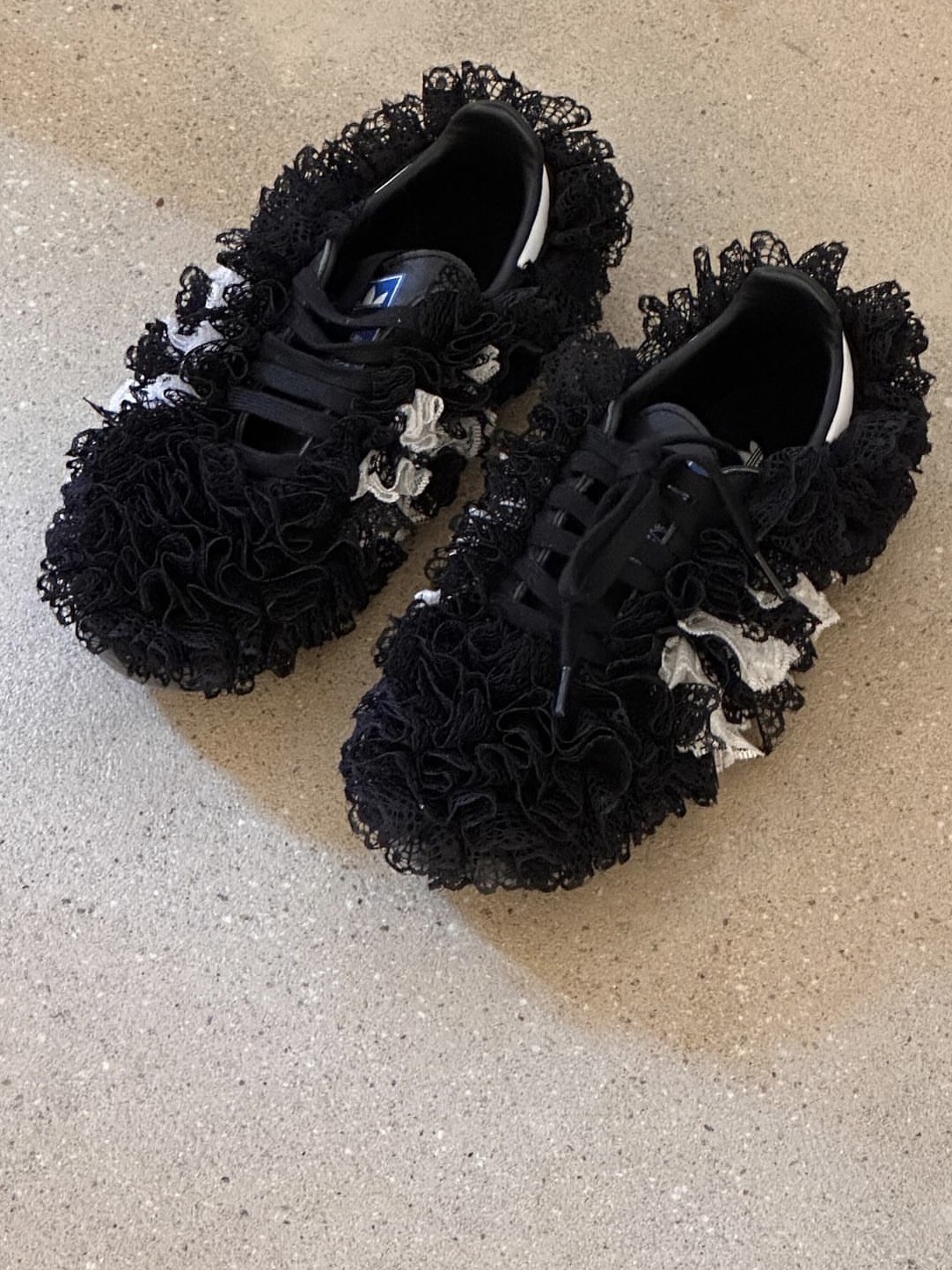 Caroline Hu x Adidas Women Samba Lace Black - 24FW 착용 스타일