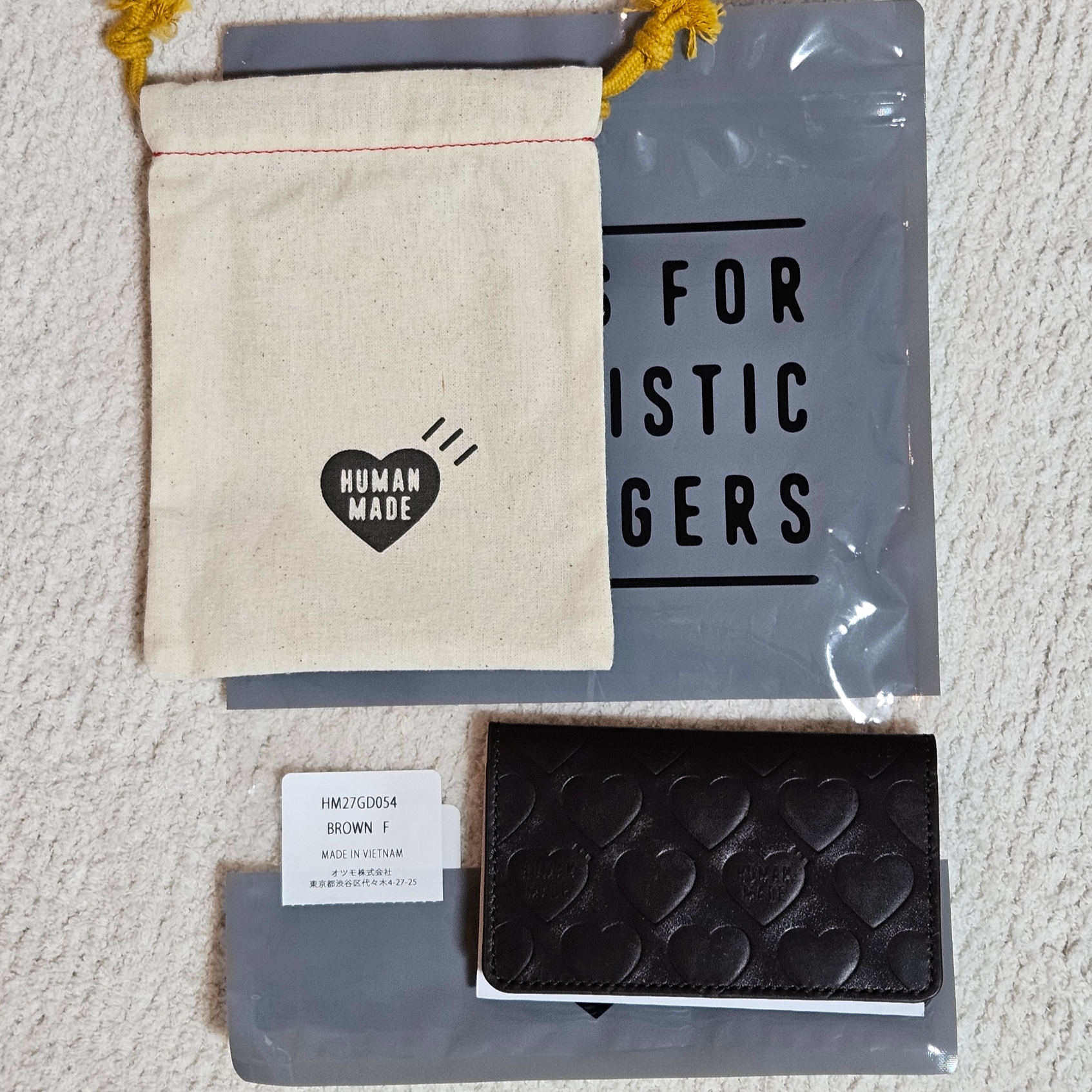 Human Made Leather Card Case Brown 착용 스타일