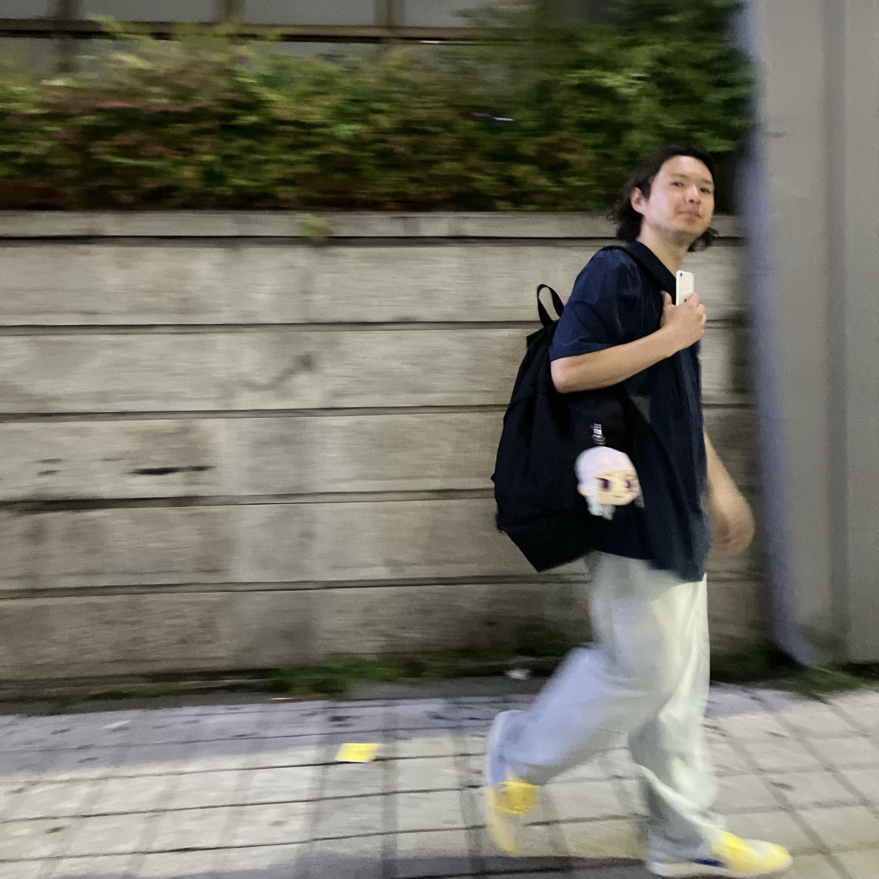 (W) Jordan 1 x Travis Scott Retro Low OG SP Canary, Stussy Shells T-Shirt Navy 착용 스타일