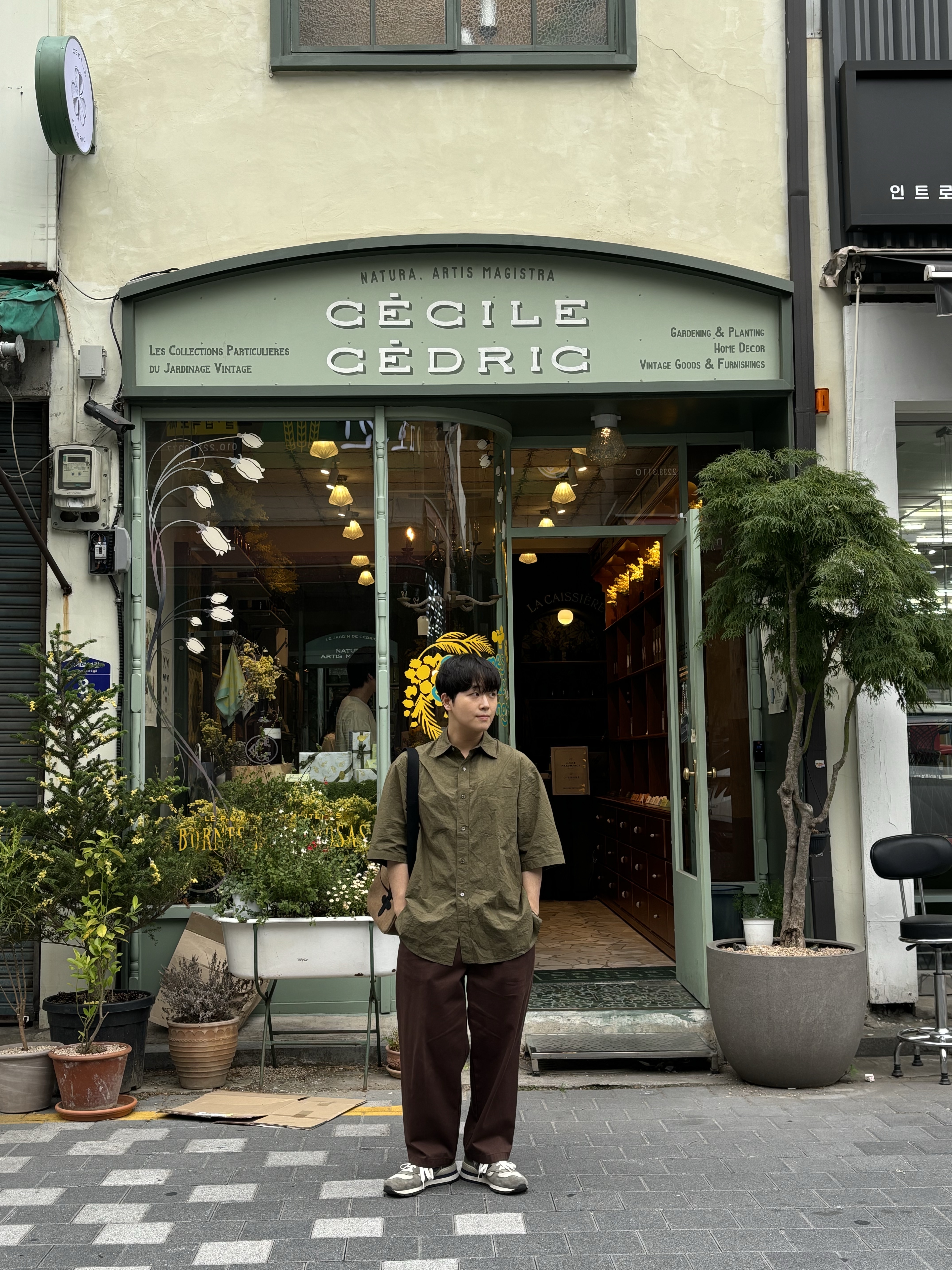 New Balance 990v1 Made in USA Olive 착용 스타일 - 1