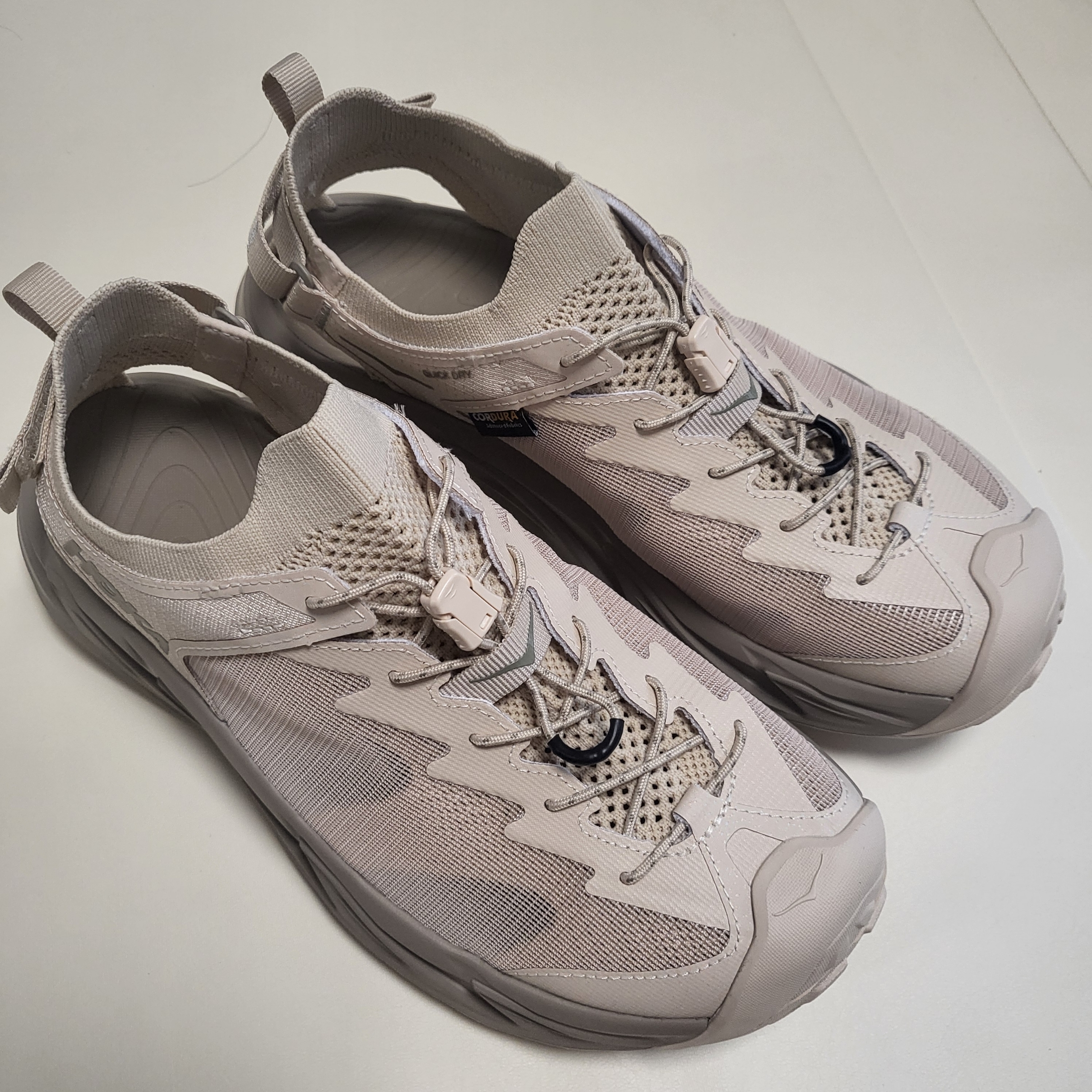 Hoka Hopara 2 Shifting Sand 착용 스타일 - 2