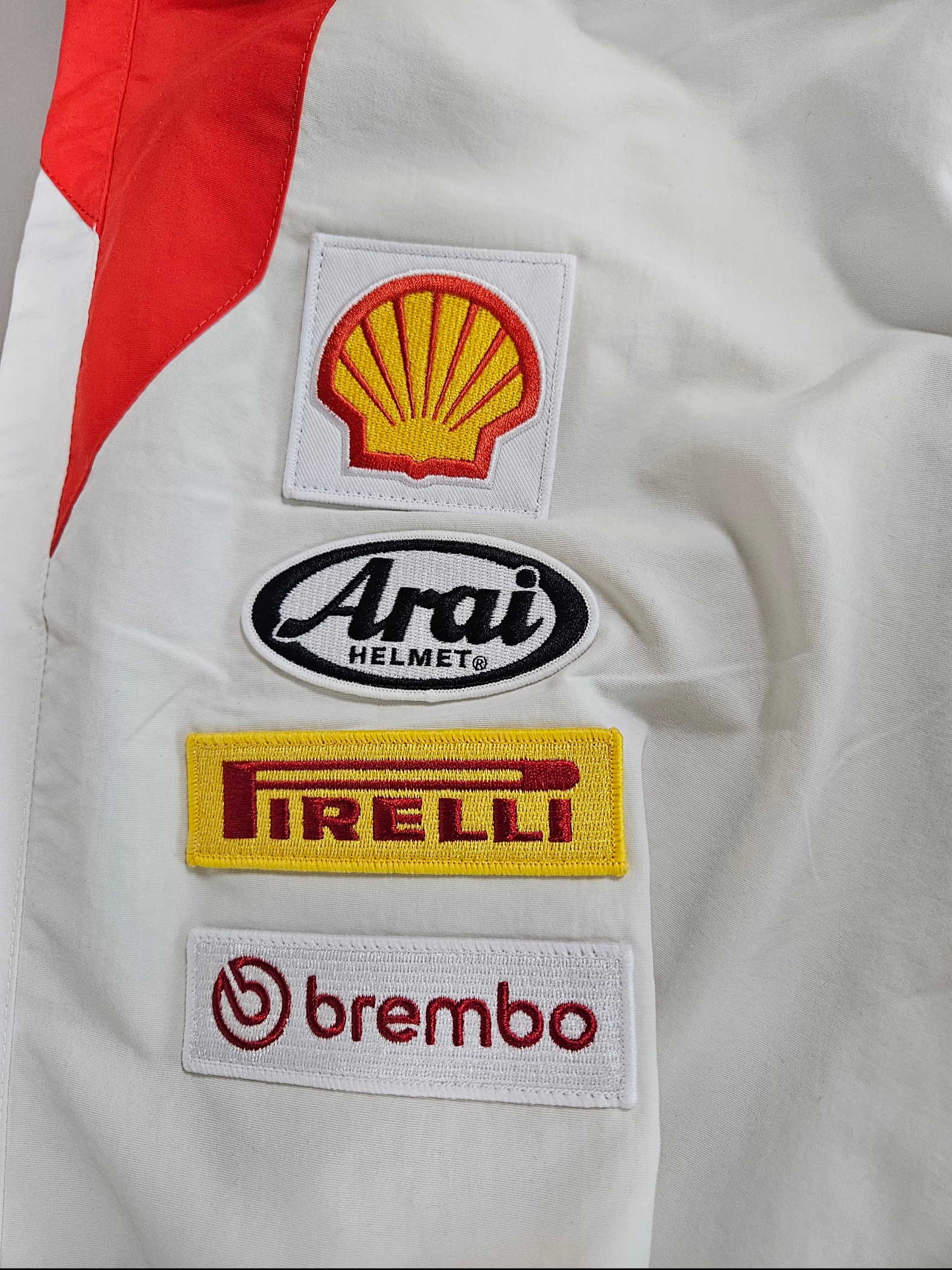 Supreme x Ducati Track Pants Light Grey - 24SS, Supreme x Ducati Logos T-Shirt Red - 24SS 착용 스타일 - 5
