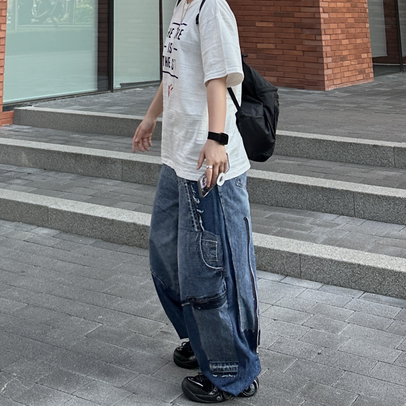 Arc'teryx Heliad 15 Backpack Black, Nike x Supreme Air Zoom Flight 95 SP Black 착용 스타일 - 1