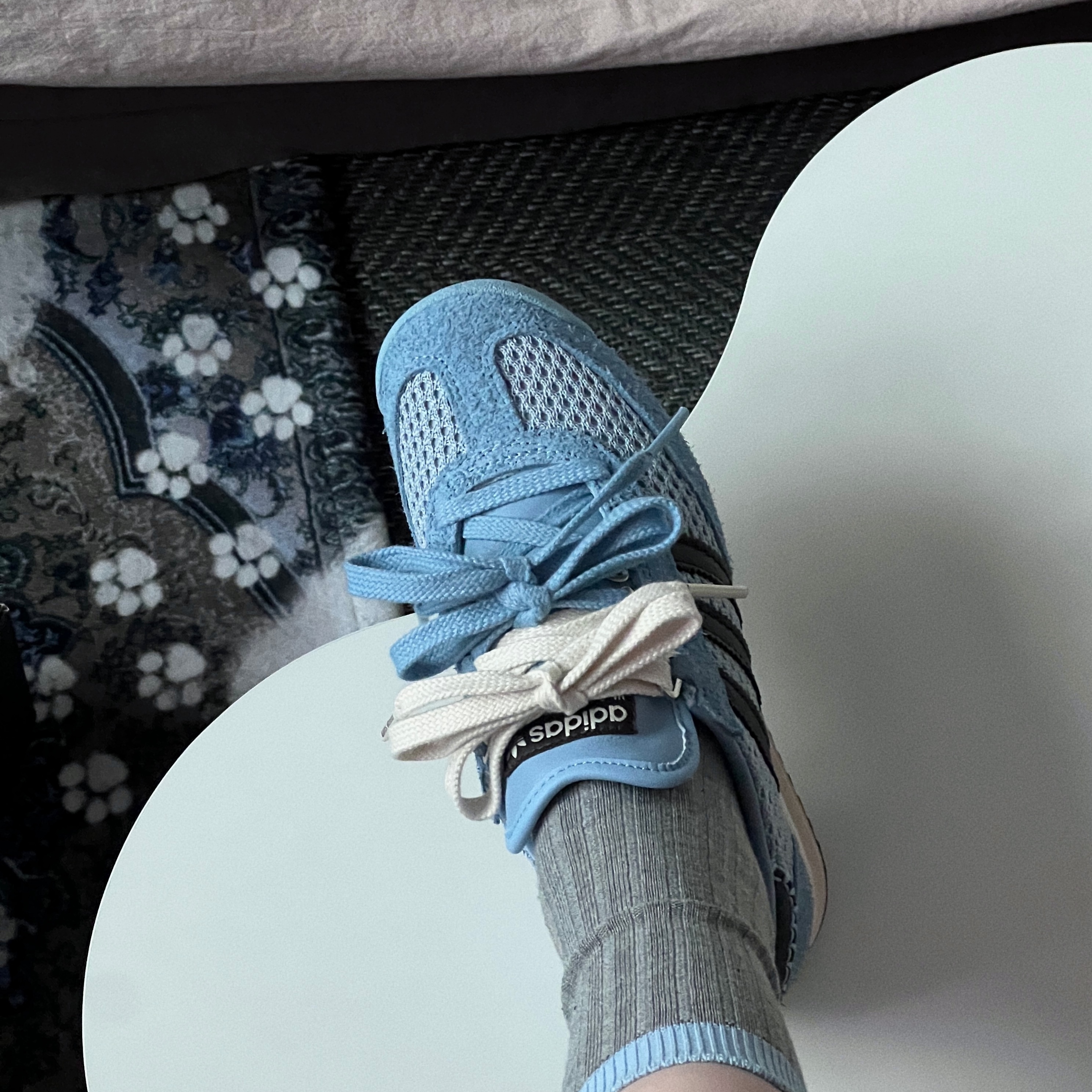 Adidas x Wales Bonner SL 76 Ash Blue Core Black 착용 스타일 - 1