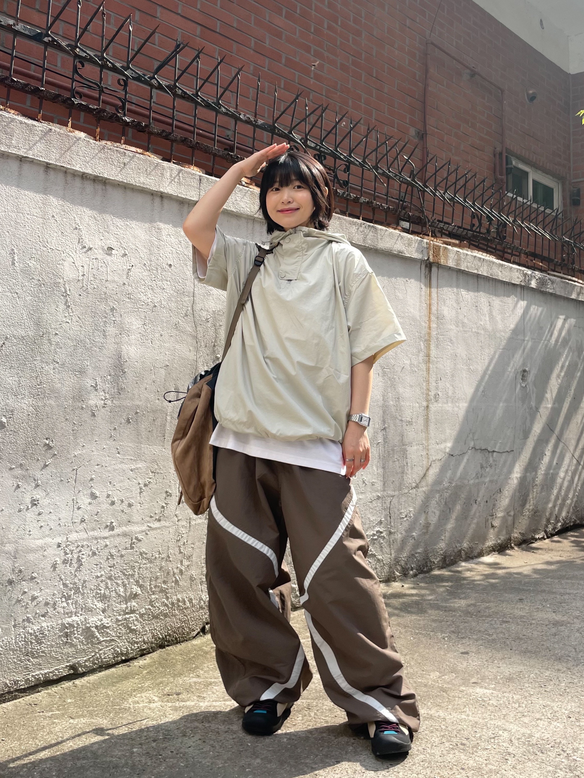 (W) Keen Jasper Rocks SP Sneakers Beige 착용 스타일 - 2