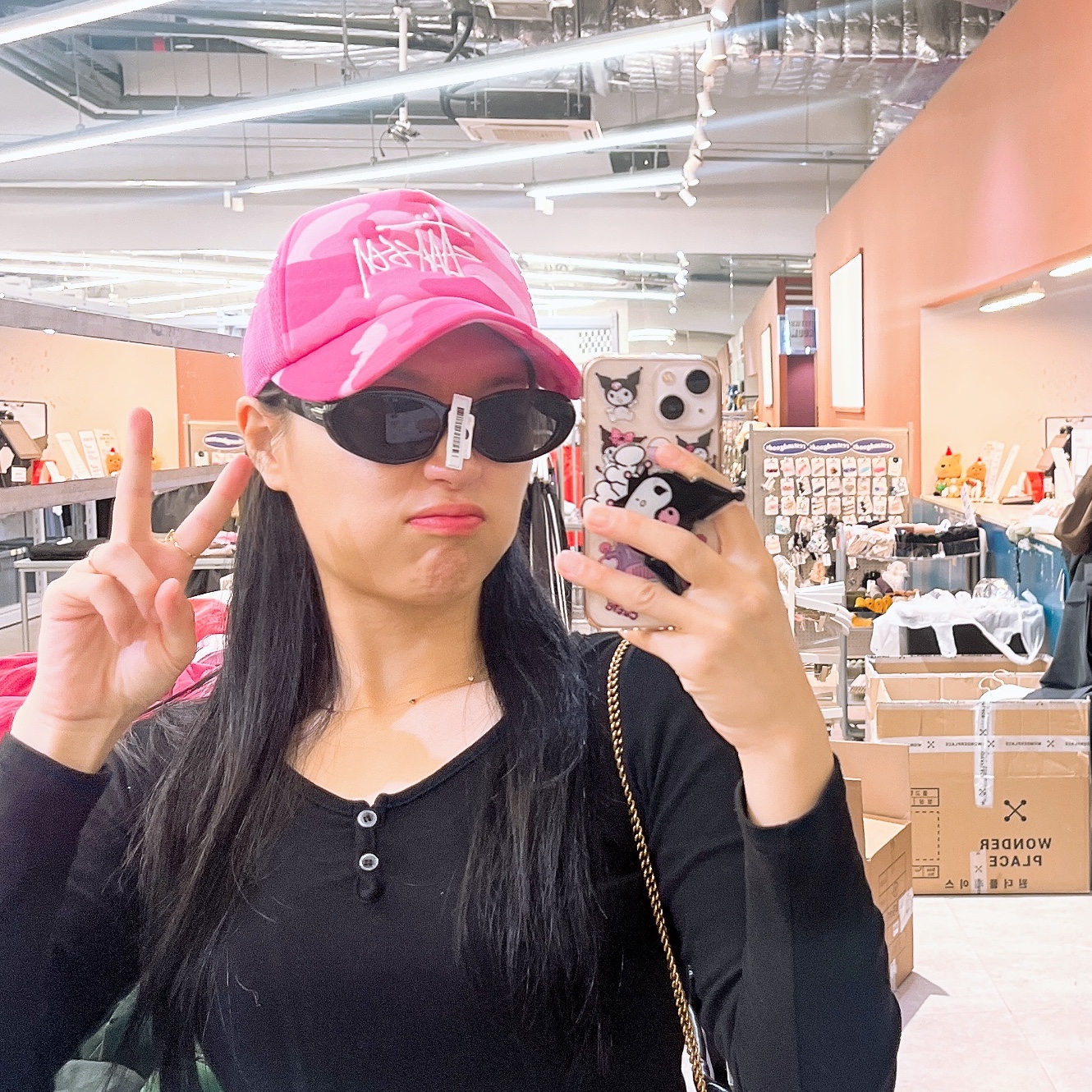 Stussy x BAPE Trucker Cap Pink 착용 스타일 - 6
