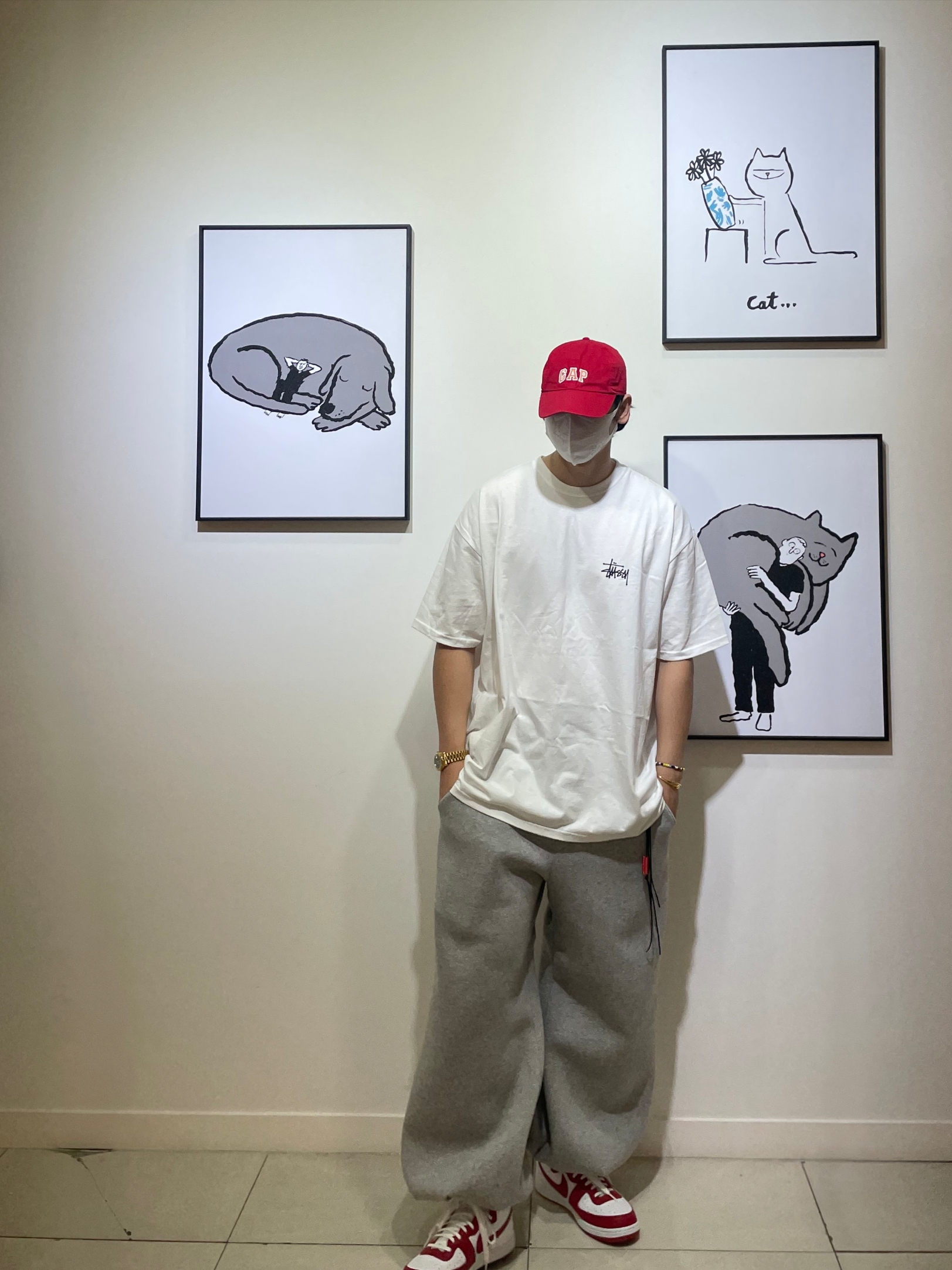 Stussy Basic Stussy T-Shirt White 2024, 2025, Nike Terminator High University Red and White 착용 스타일 - 2