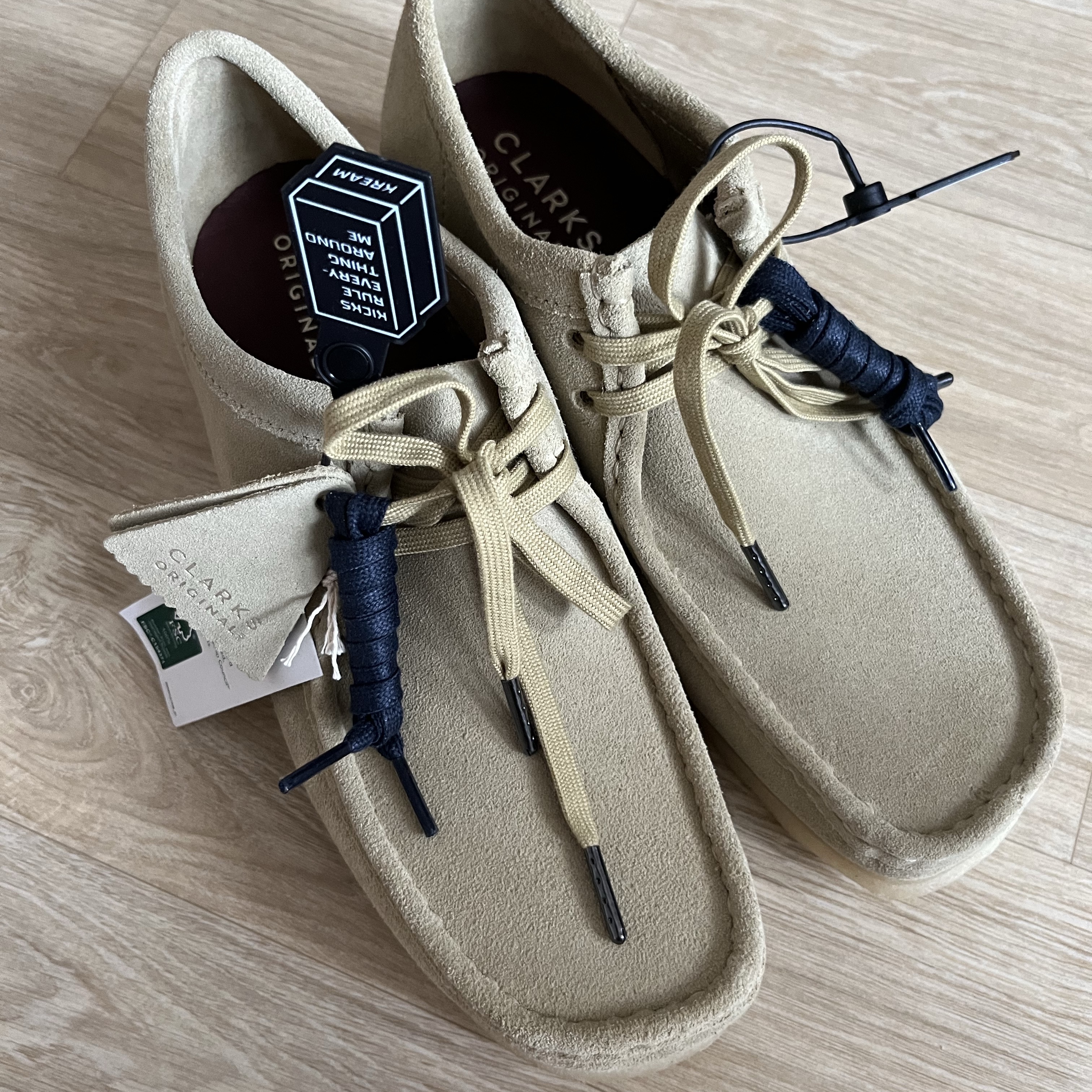Clarks Wallabee Maple Suede 착용 스타일