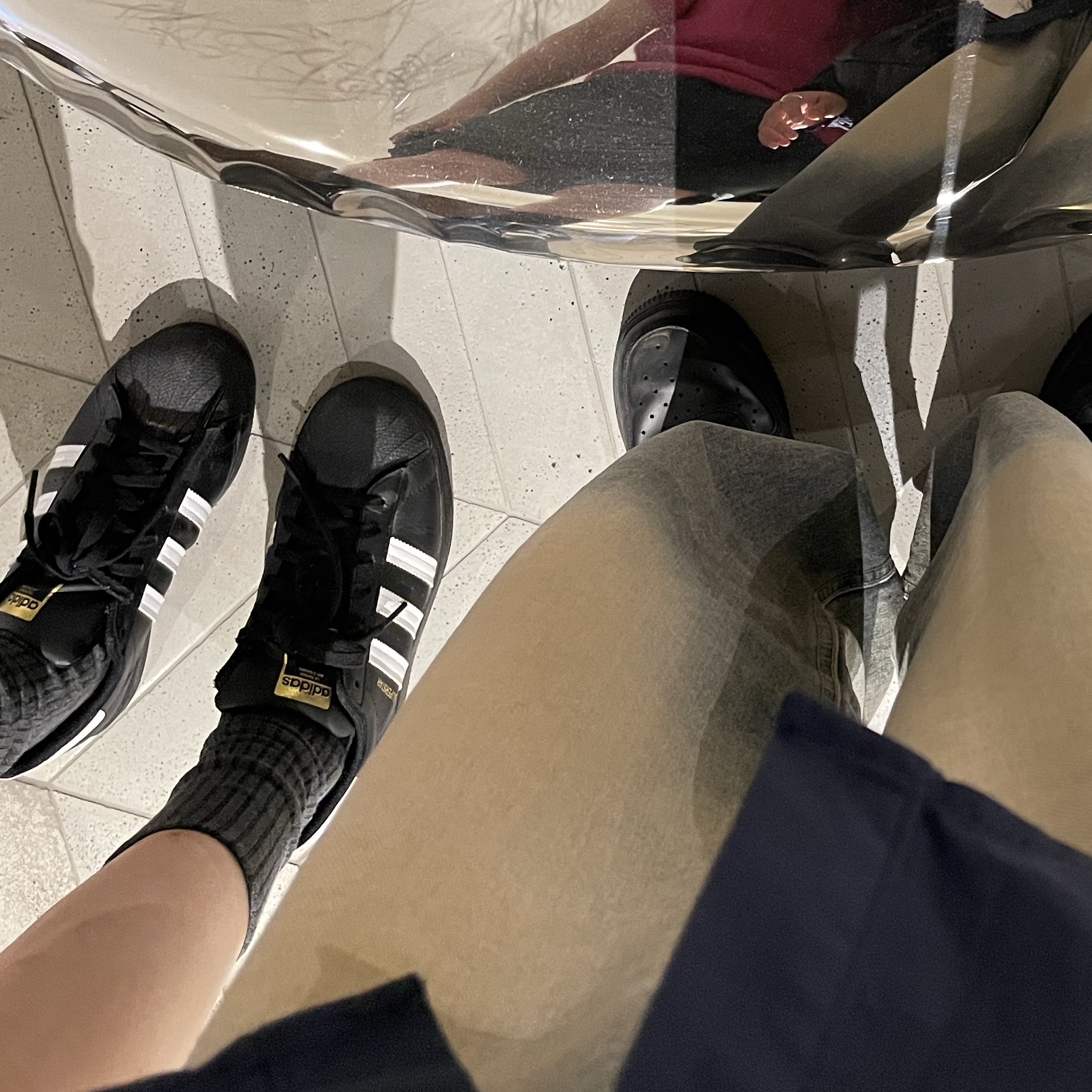 (J) Adidas Superstar Black White, Nike Air Force 1 '07 Low Triple Black 착용 스타일 - 2
