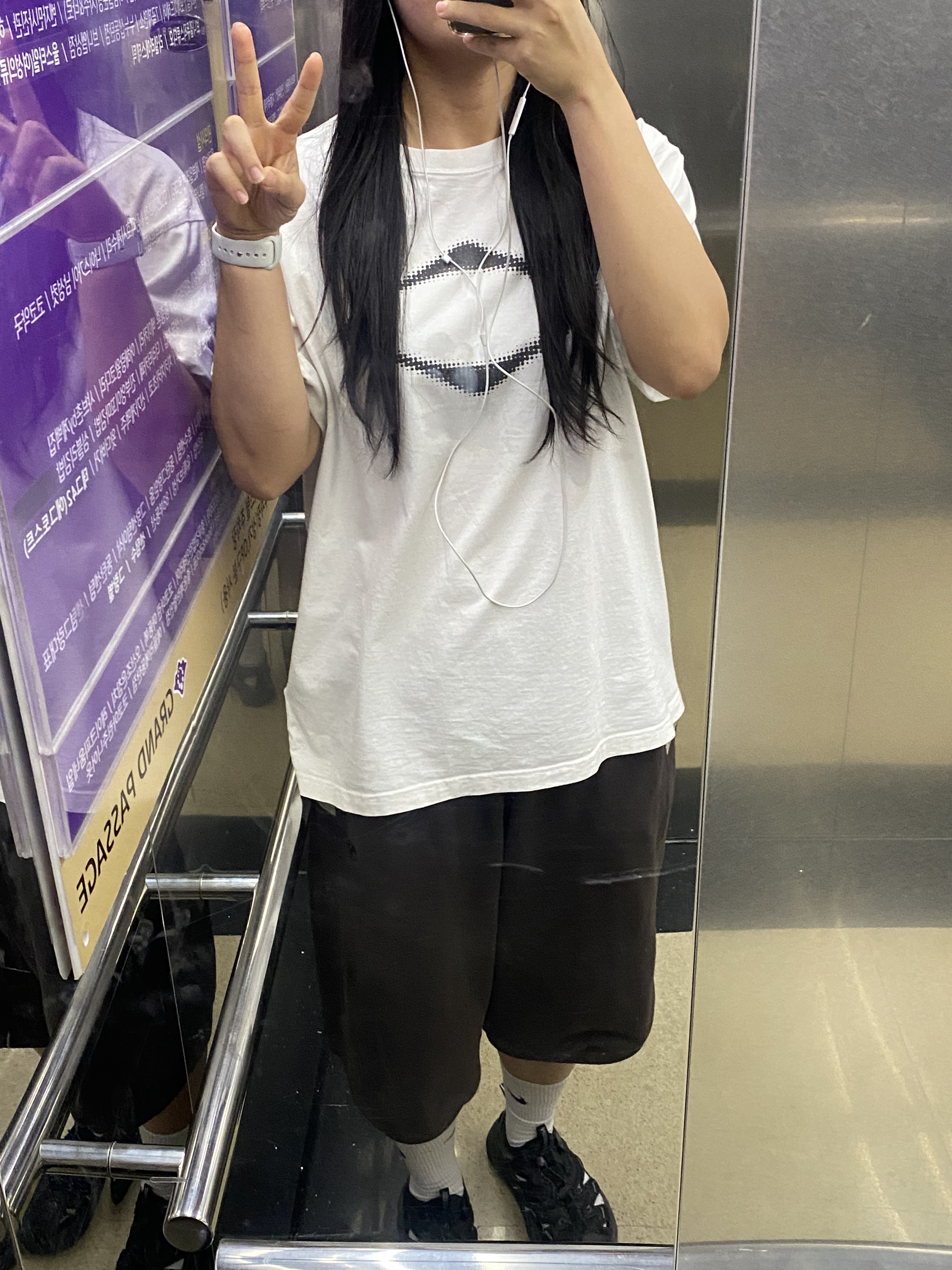 Hoka Hopara Black, Sansan Gear Sweat Shorts Brown - 24SS 착용 스타일