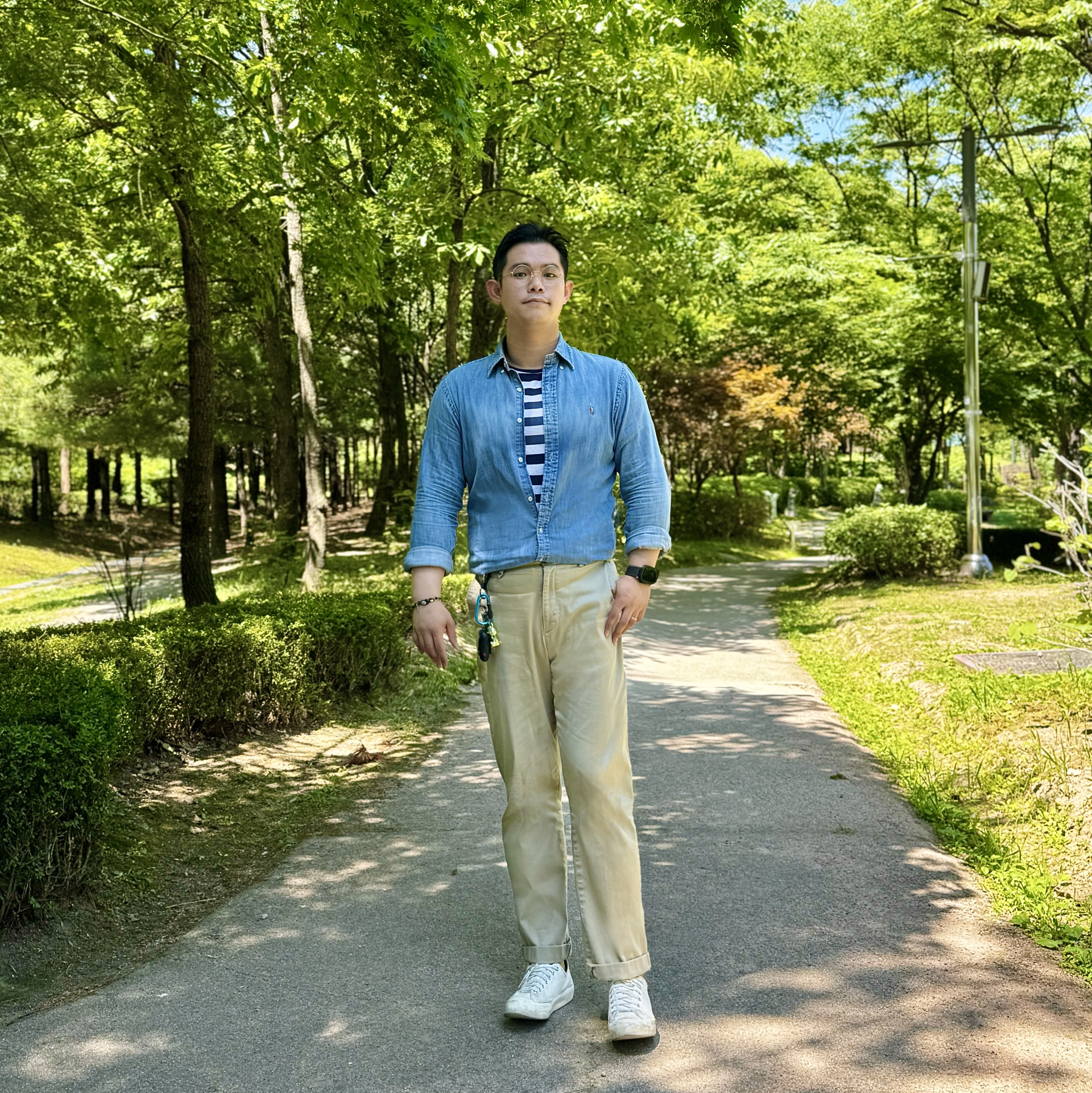 Polo Ralph Lauren Custom Fit Chambray Shirt Light Pastel Blue, Apple Watch Ultra 2 49mm Titanium Case with Trail Loop M/L Blue Black (Korean Ver.) 착용 스타일 - 1