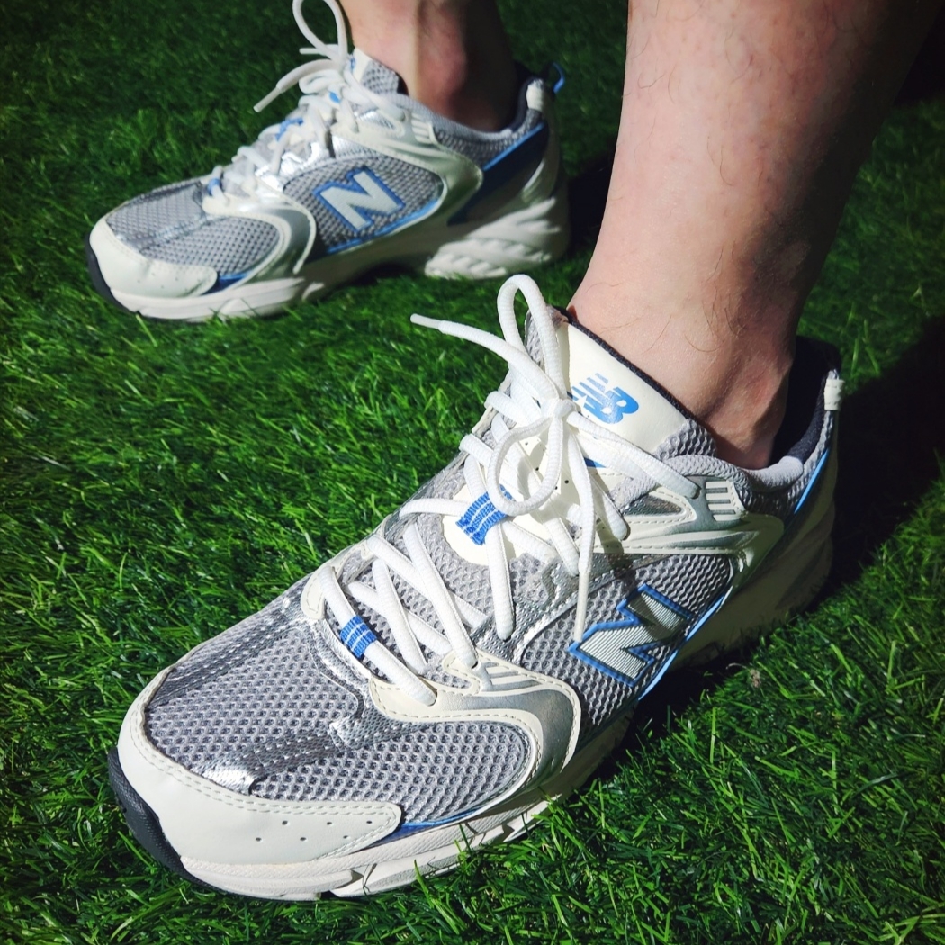 New Balance 530 Steel Blue 착용 스타일 - 5