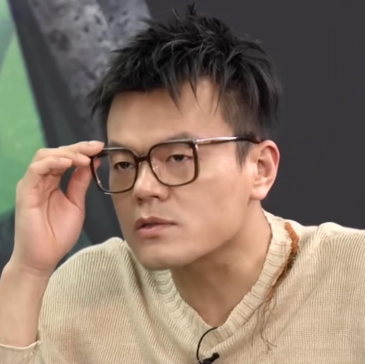 JTO Originals Power Brown 착용 스타일 - 2