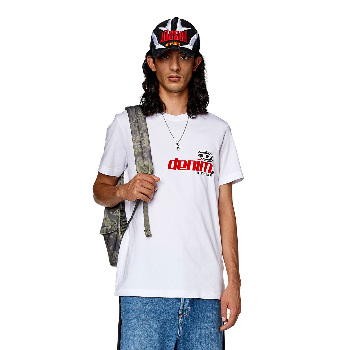 Diesel T-Diegor-L14 T-Shirt with Shiny Flocked Print White, Diesel T-Diegor-L14 T-Shirt with Shiny Flocked Print Black 착용 스타일 - 2