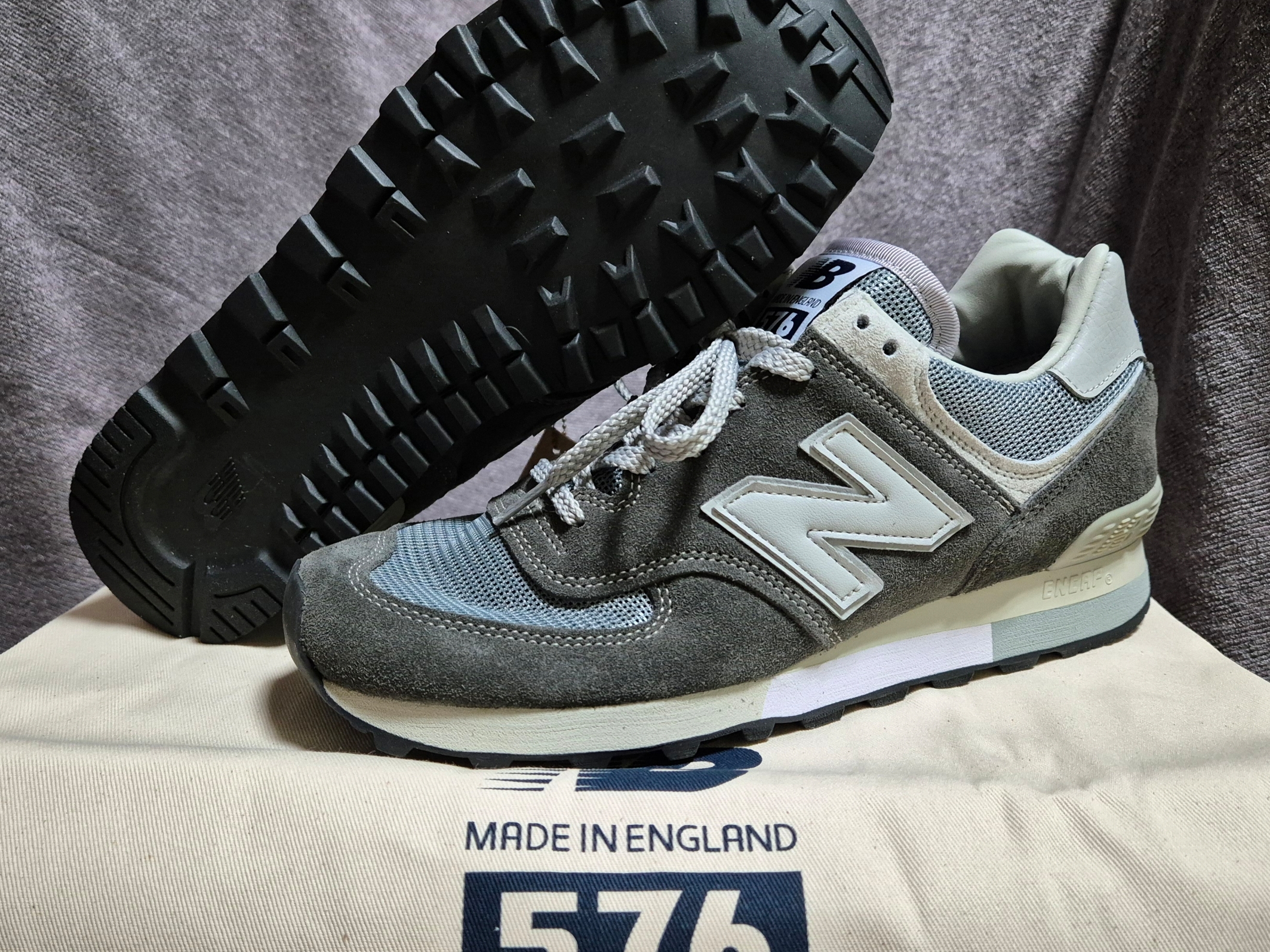 New Balance 576 Made in UK Grey, New Balance 1300 Made in USA Steel Blue - D Standard 착용 스타일 - 2