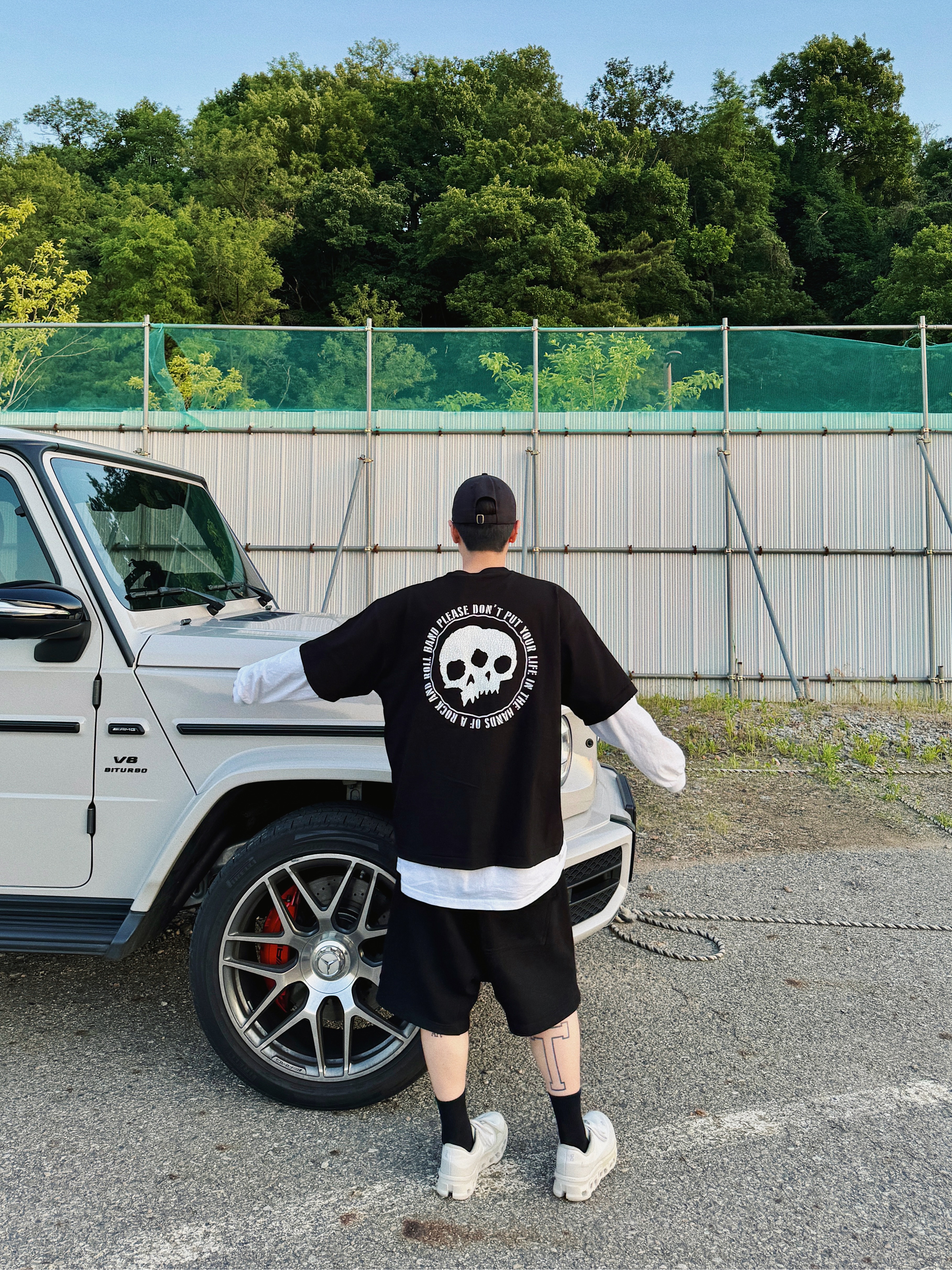 [더블적립] ETCE Twin T-Shirt Black, On Running x Post Archive Faction (Paf) Cloudmonster 2 Moondust Chalk 착용 스타일 - 3