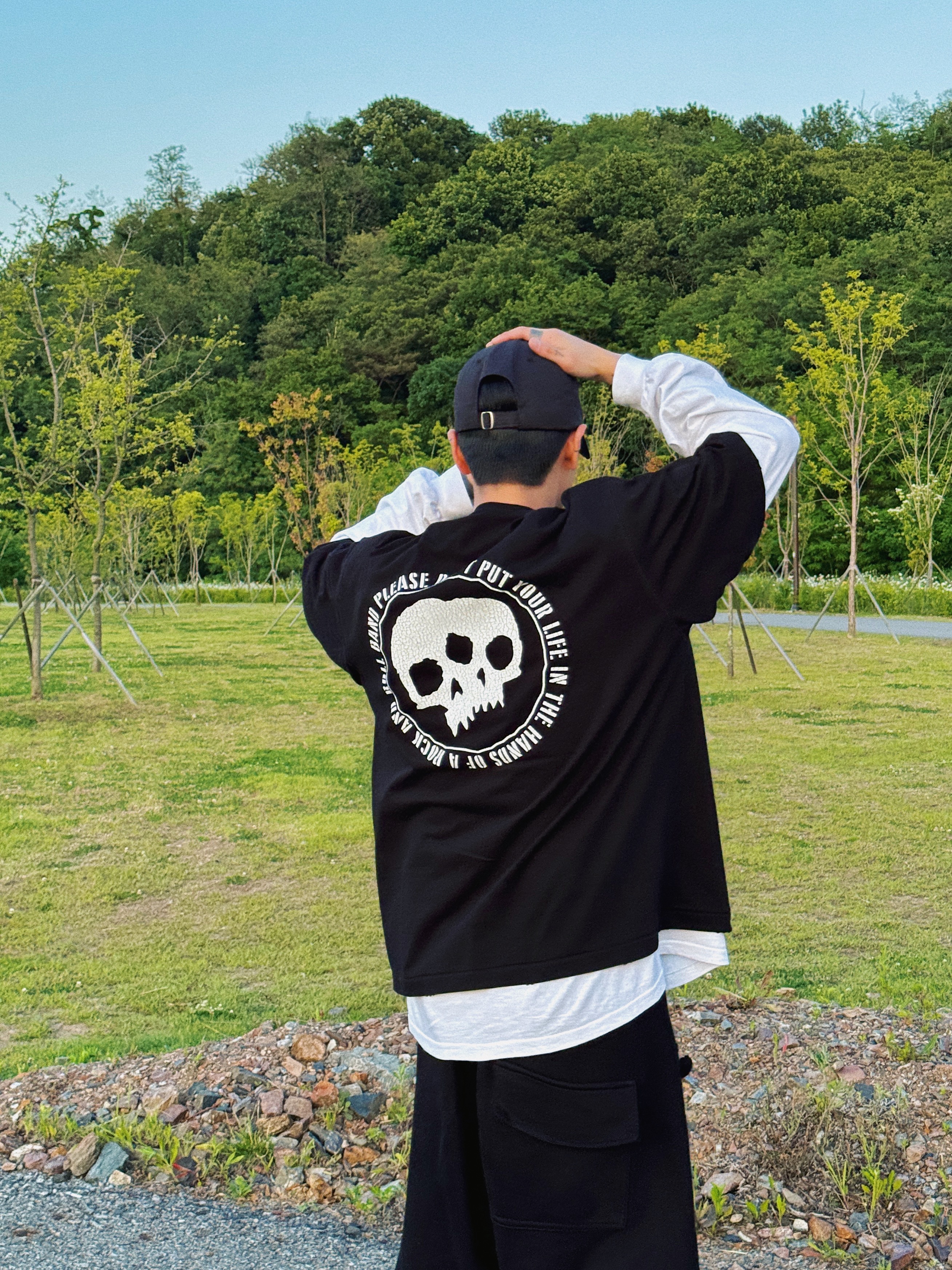[더블적립] ETCE Twin T-Shirt Black, On Running x Post Archive Faction (Paf) Cloudmonster 2 Moondust Chalk 착용 스타일 - 7