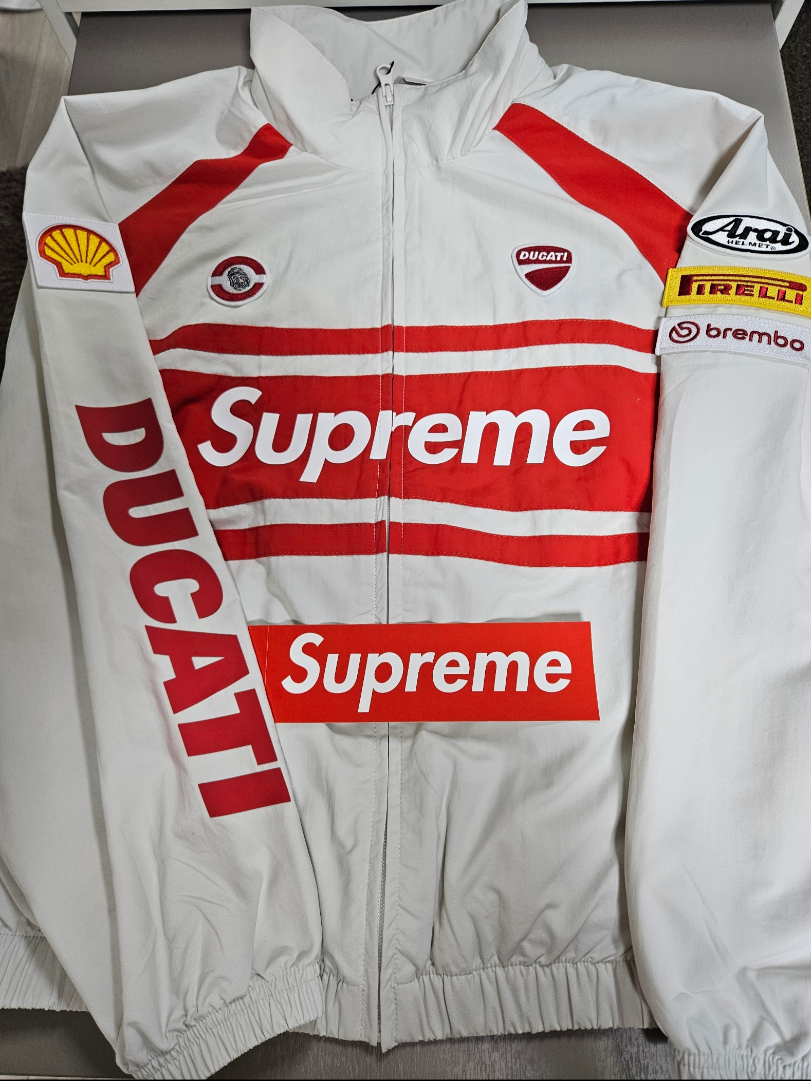 Supreme x Ducati Track Jacket Light Grey - 24SS 착용 스타일 - 1