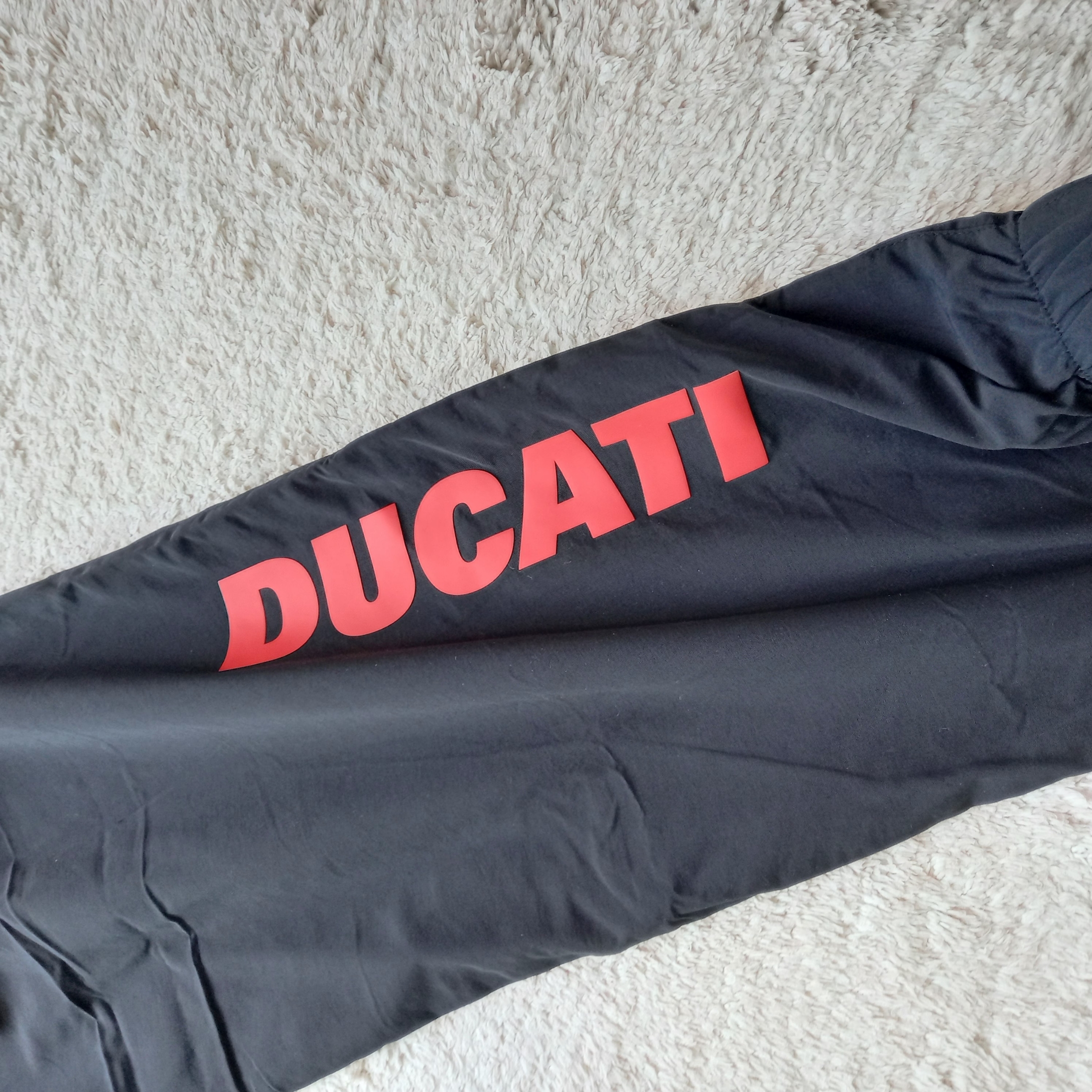 Supreme x Ducati Track Pants Black - 24SS 착용 스타일 - 7