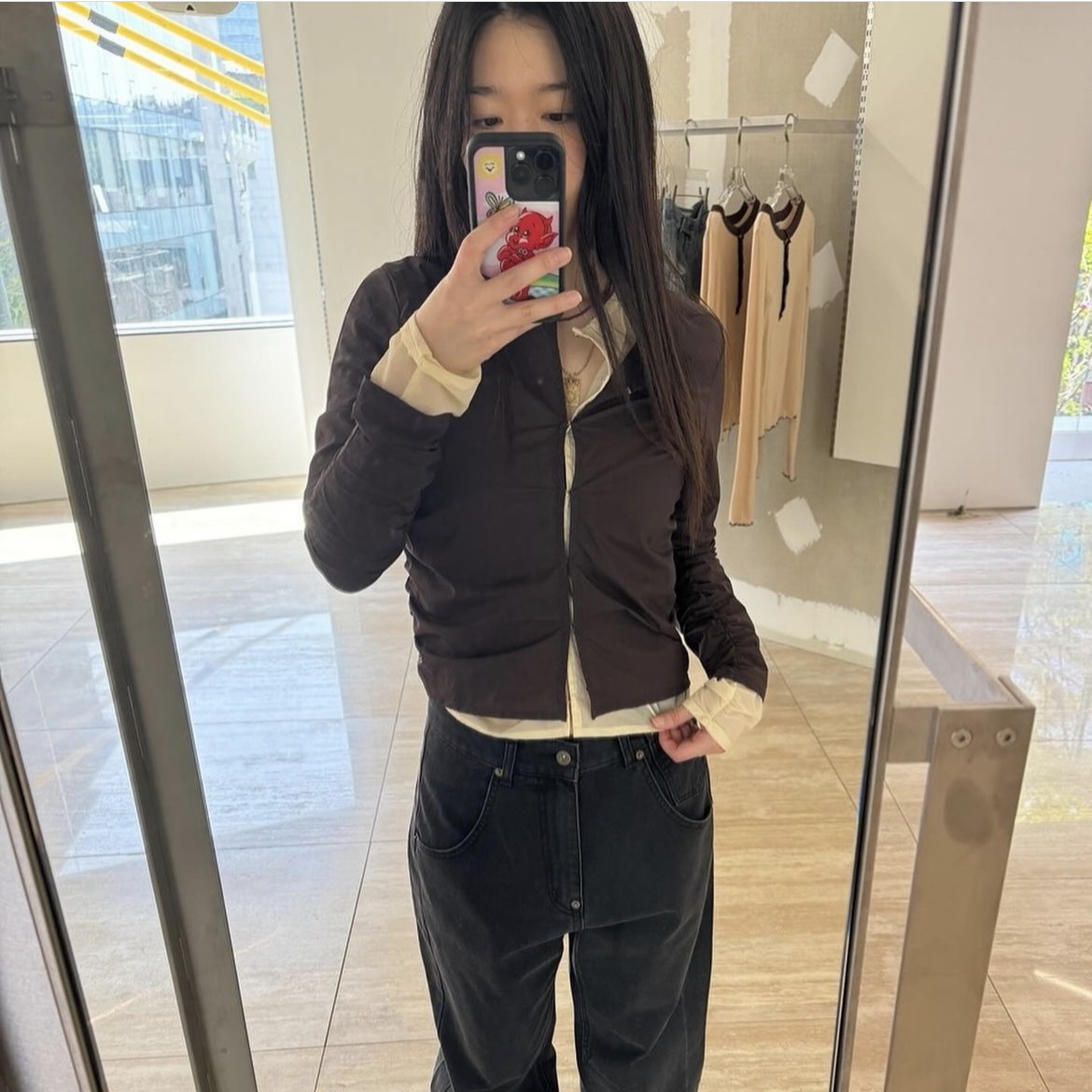Gyeong Sheer Jacket Brown, Gyeong Sheer Jacket Butter 착용 스타일