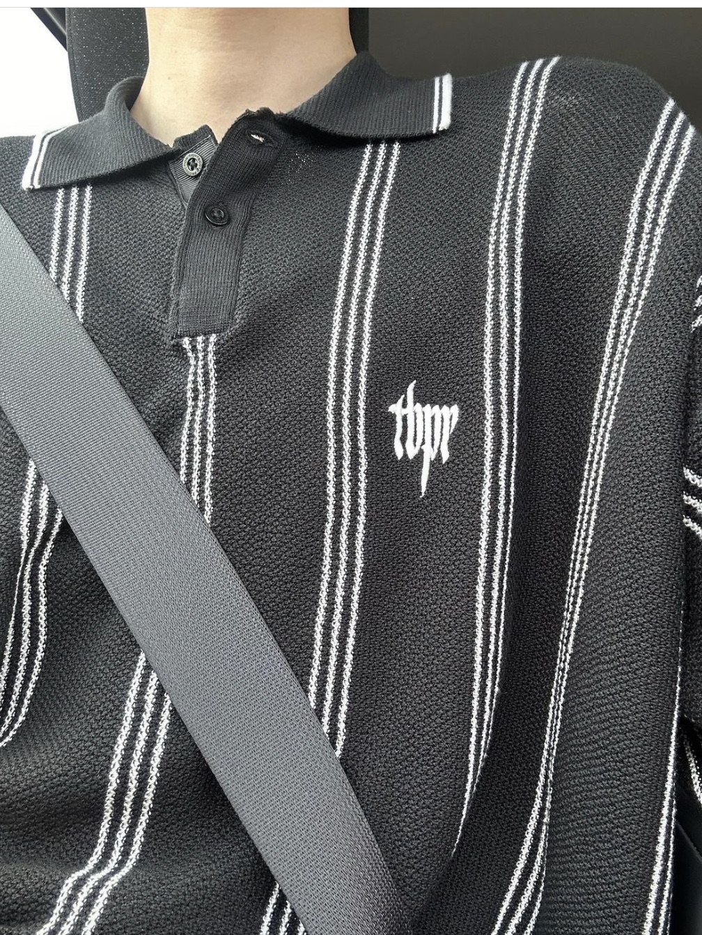 Tightbooth Stripe Knit Polo Black 착용 스타일