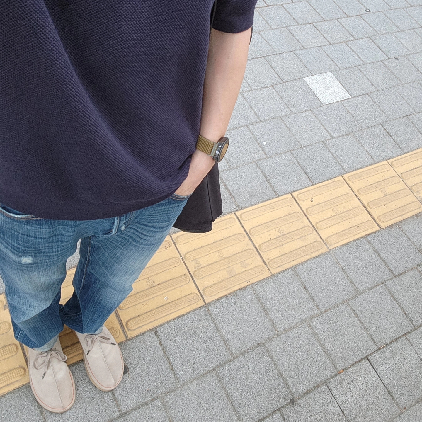 Clarks Desert Trek Sand Suede 착용 스타일 - 1