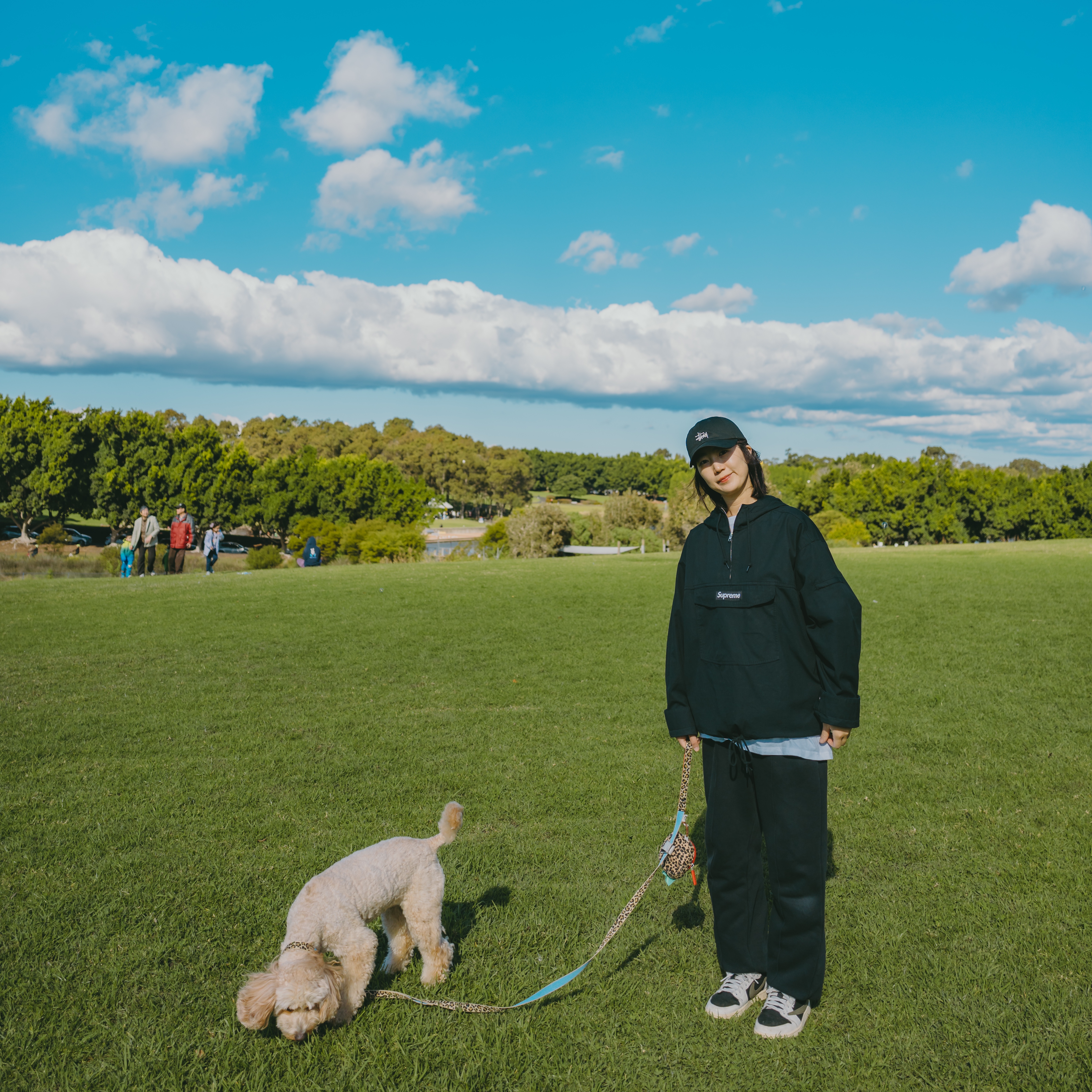 Supreme Cotton Utility Anorak Black - 24SS, Stussy Basic Stock Low Pro Cap Black 착용 스타일 - 2