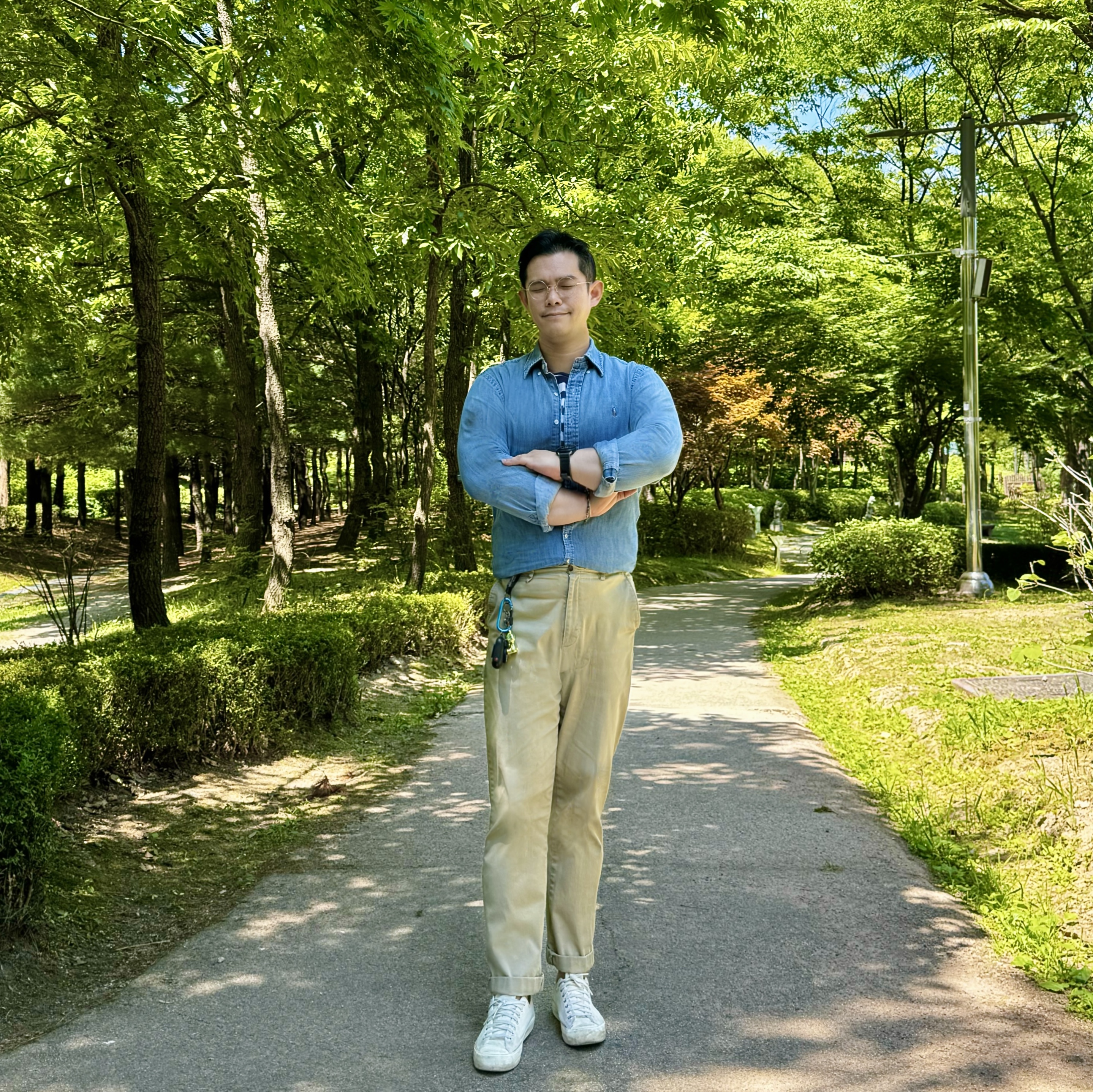 Polo Ralph Lauren Custom Fit Chambray Shirt Light Pastel Blue, Apple Watch Ultra 2 49mm Titanium Case with Trail Loop M/L Blue Black (Korean Ver.) 착용 스타일 - 2
