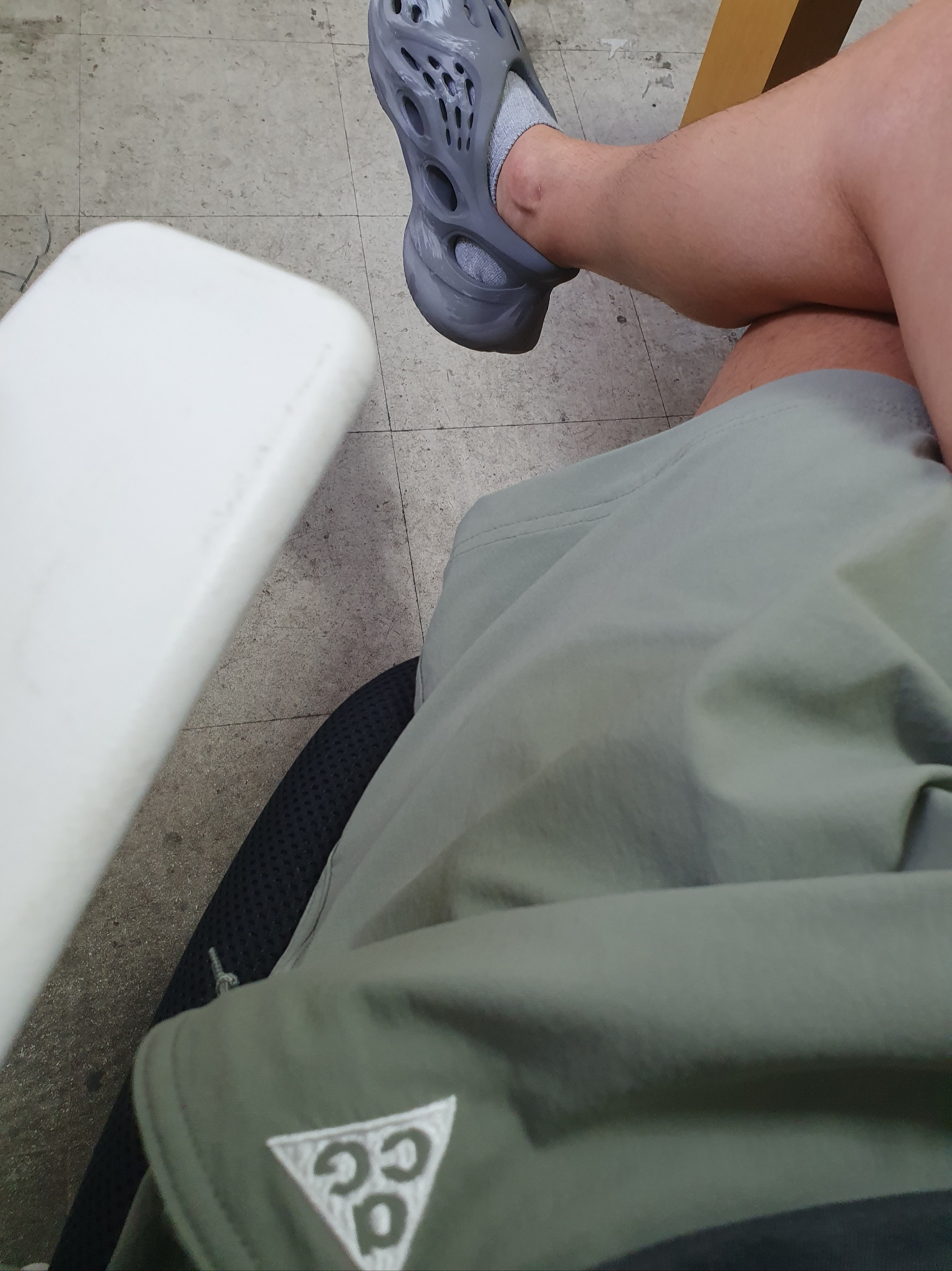 Nike ACG Hiking Shorts Dark Stucco - Asia 착용 스타일