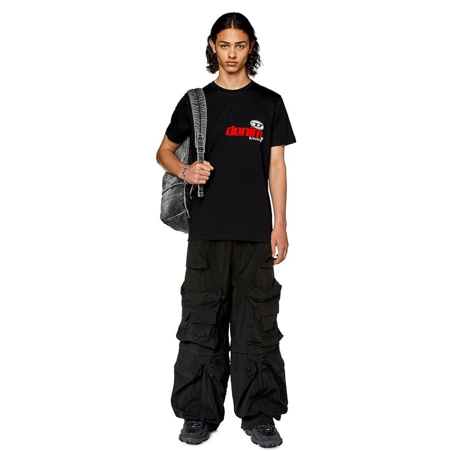 Diesel T-Diegor-L14 T-Shirt with Shiny Flocked Print White, Diesel T-Diegor-L14 T-Shirt with Shiny Flocked Print Black 착용 스타일 - 3