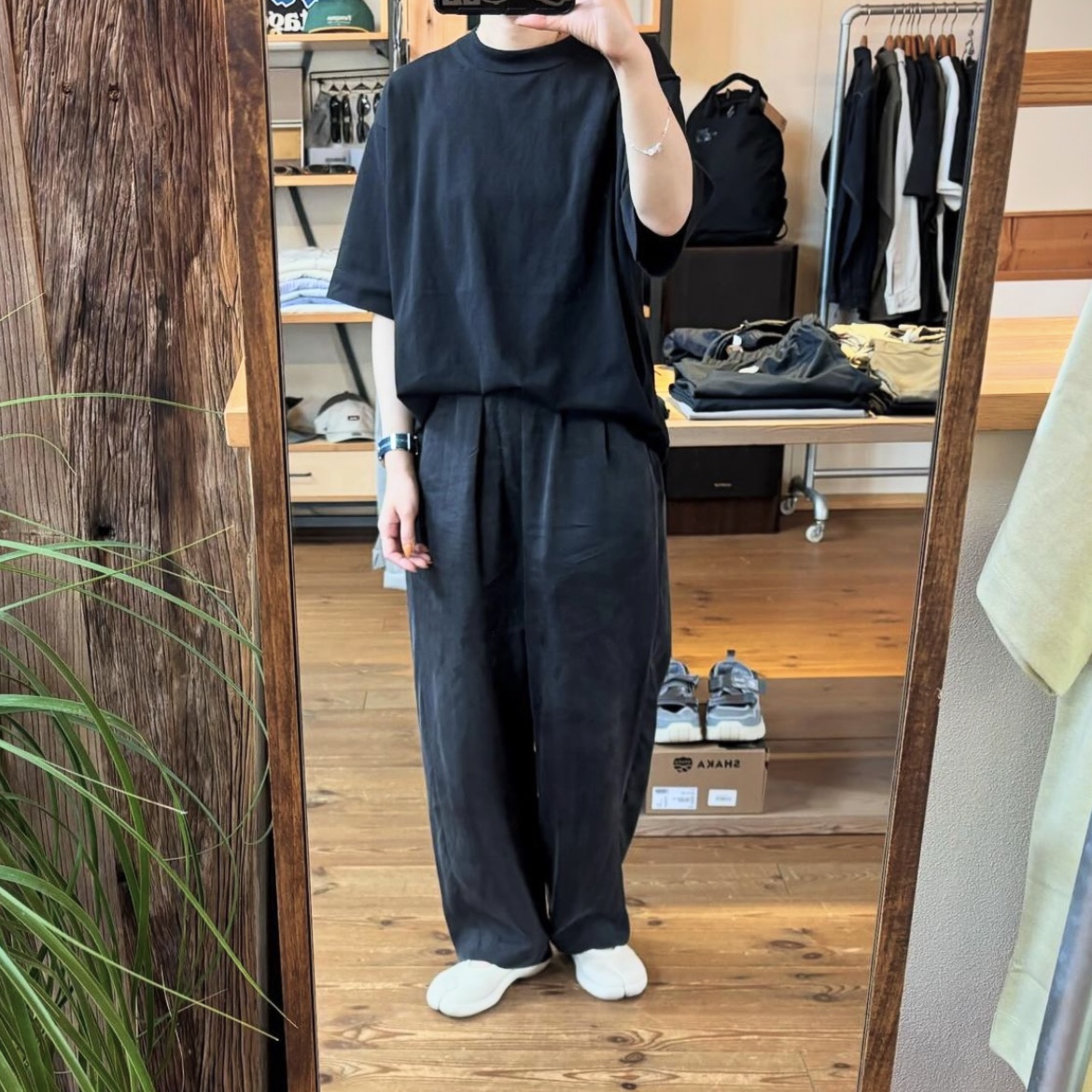 Tabi Sandal Off-White 착용 스타일