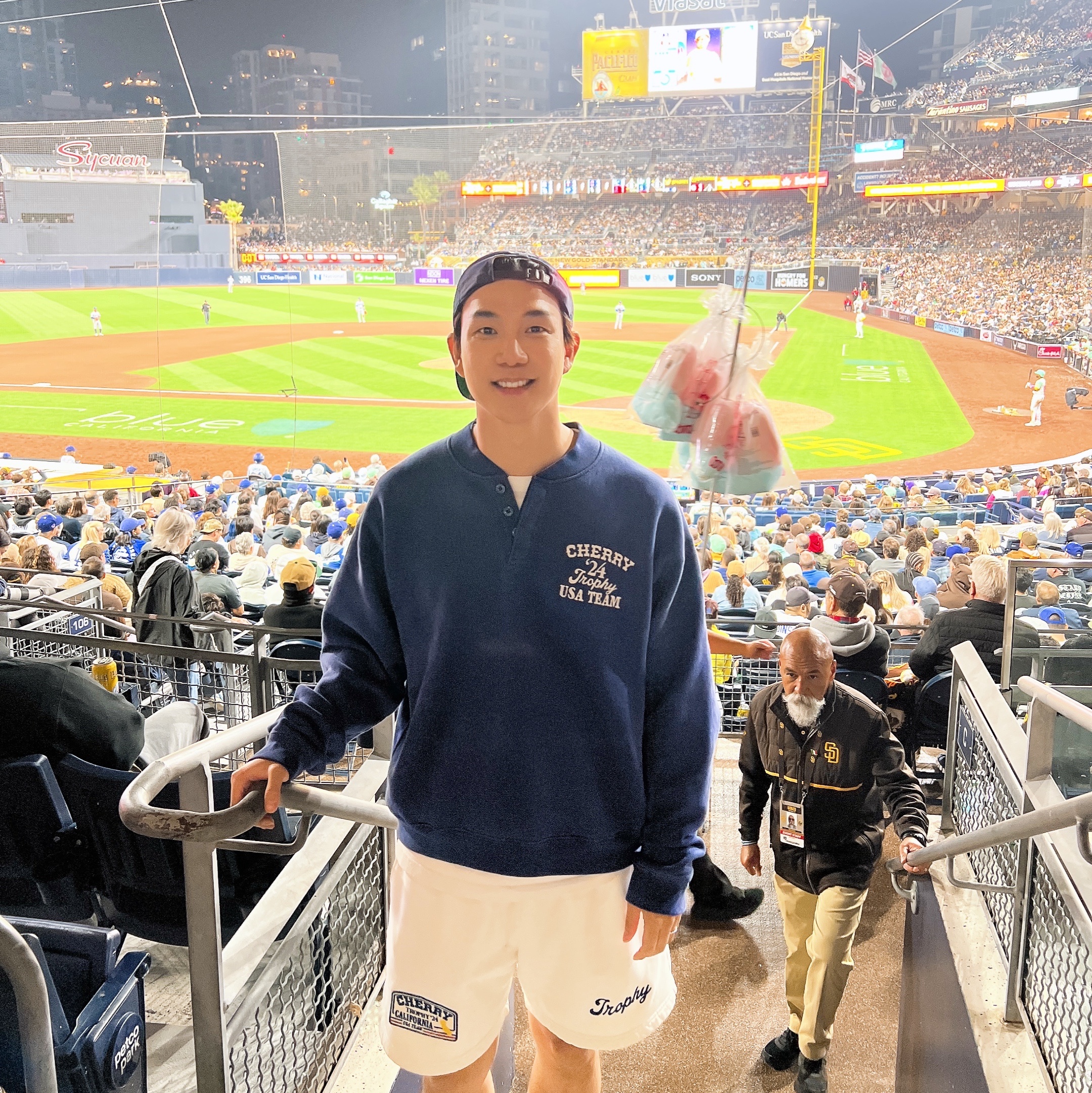 Maison Mihara Yasuhiro Baker OG Sole Canvas Low Cut Sneakers Black White, New Balance x Malbon 997 Golf White Green 착용 스타일 - 3