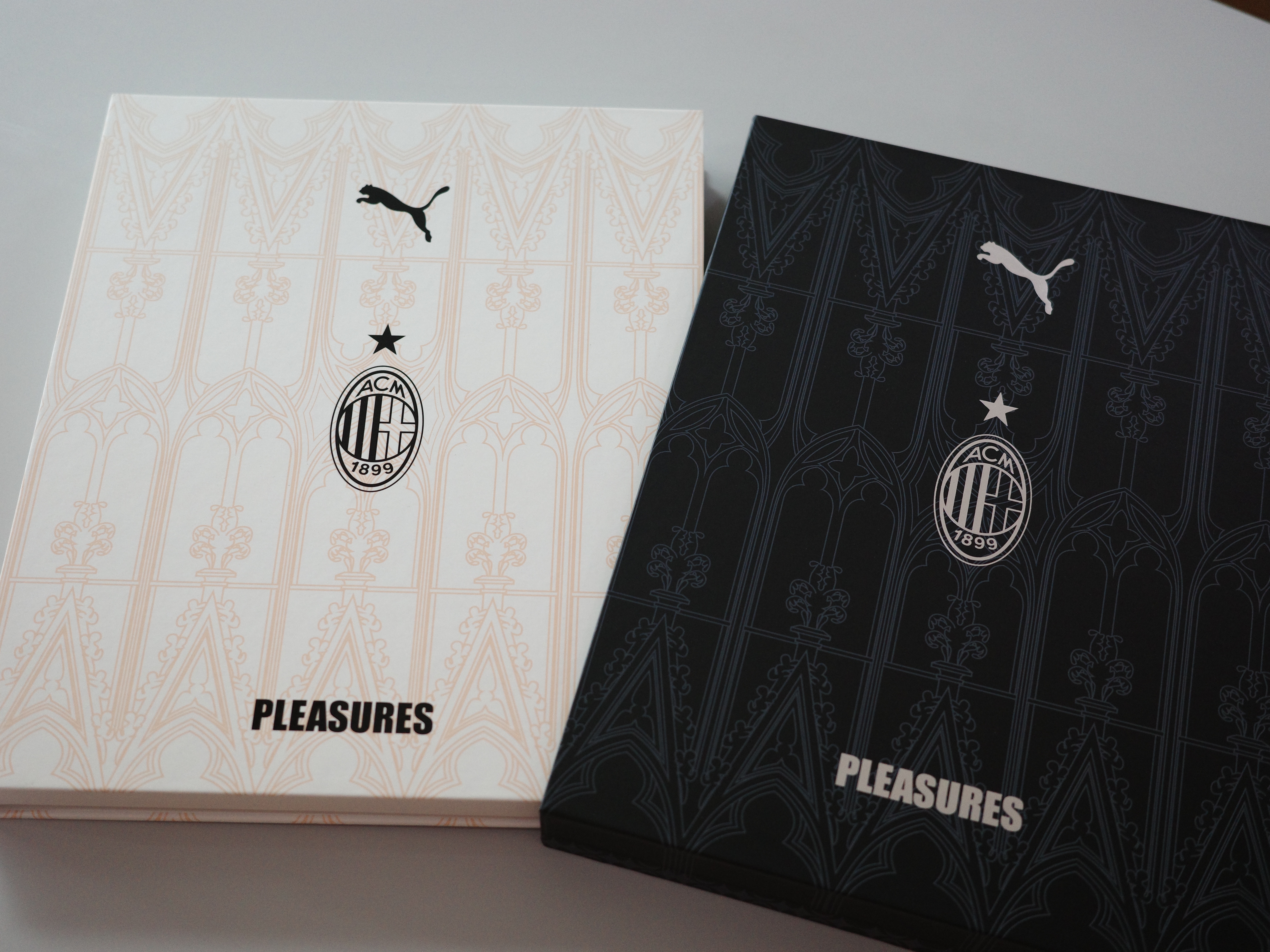 Puma x Pleasures AC Milan  2023/24 4th Jersey Authentic Puma Black Asphalt (Non Marking Ver.) 착용 스타일 - 2