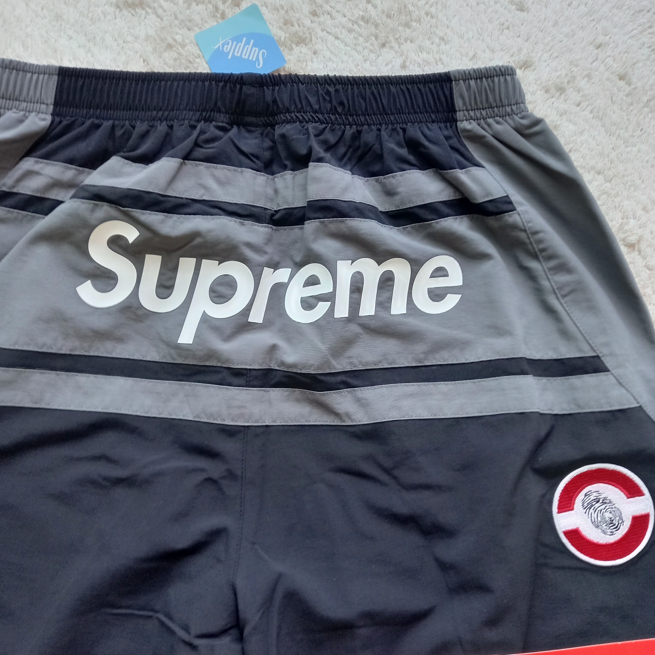 Supreme x Ducati Track Pants Black - 24SS 착용 스타일 - 6