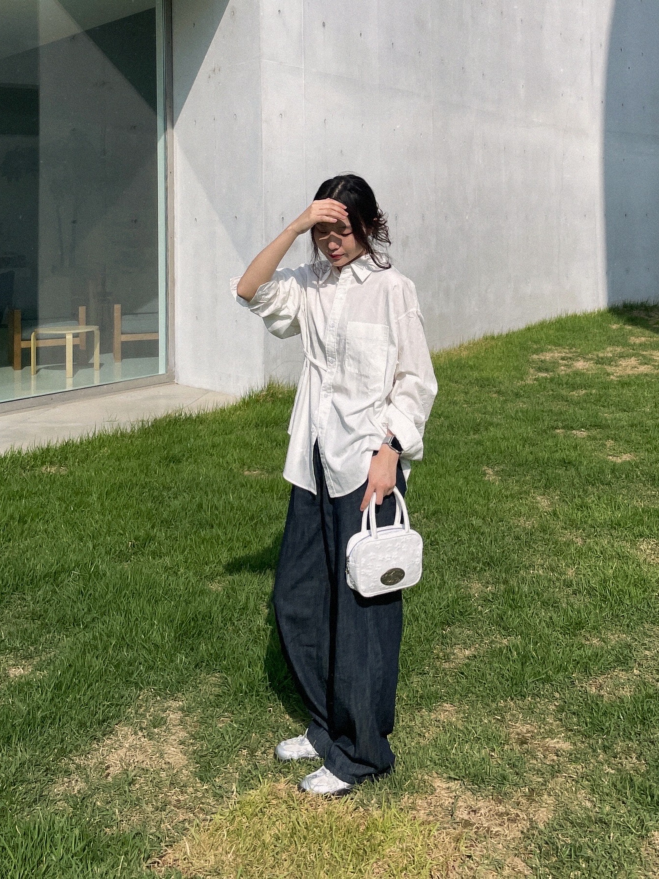 Fila Echappe MS Silver Moon, LOTS YOU Lumpy Bumpy Tote Bag White 착용 스타일 - 1