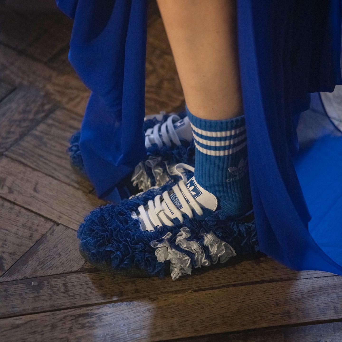 Caroline Hu x Adidas Women Samba Lace Blue - 24FW 착용 스타일