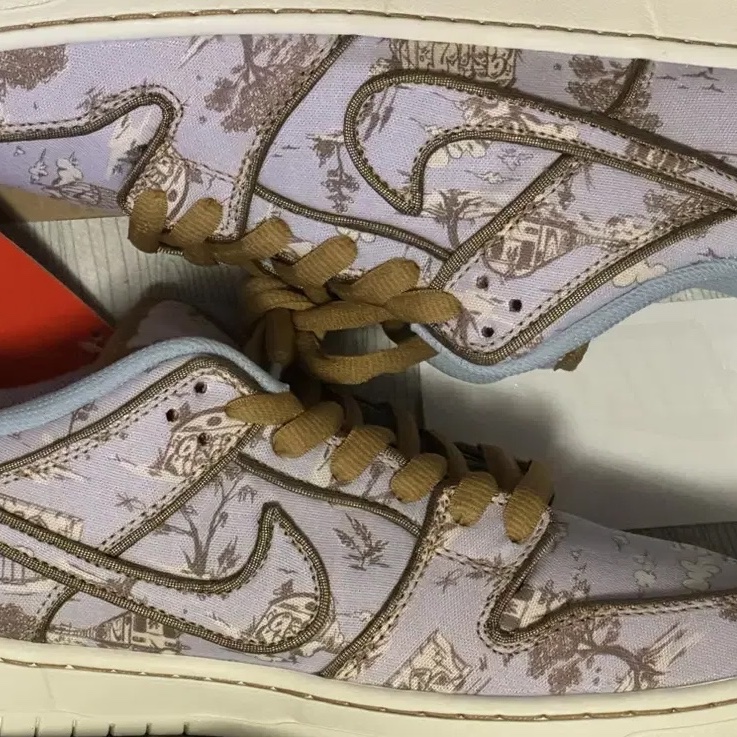 Nike SB Dunk Low Pro Premium Toile 착용 스타일