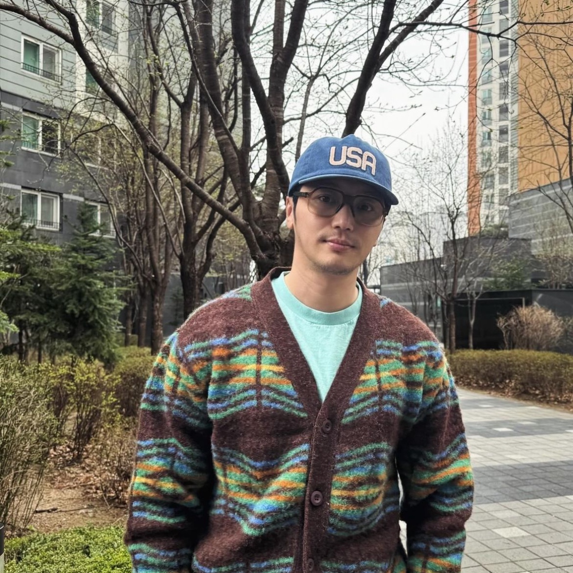 JTO Originals Ace High Brown Gradient 착용 스타일 - 1