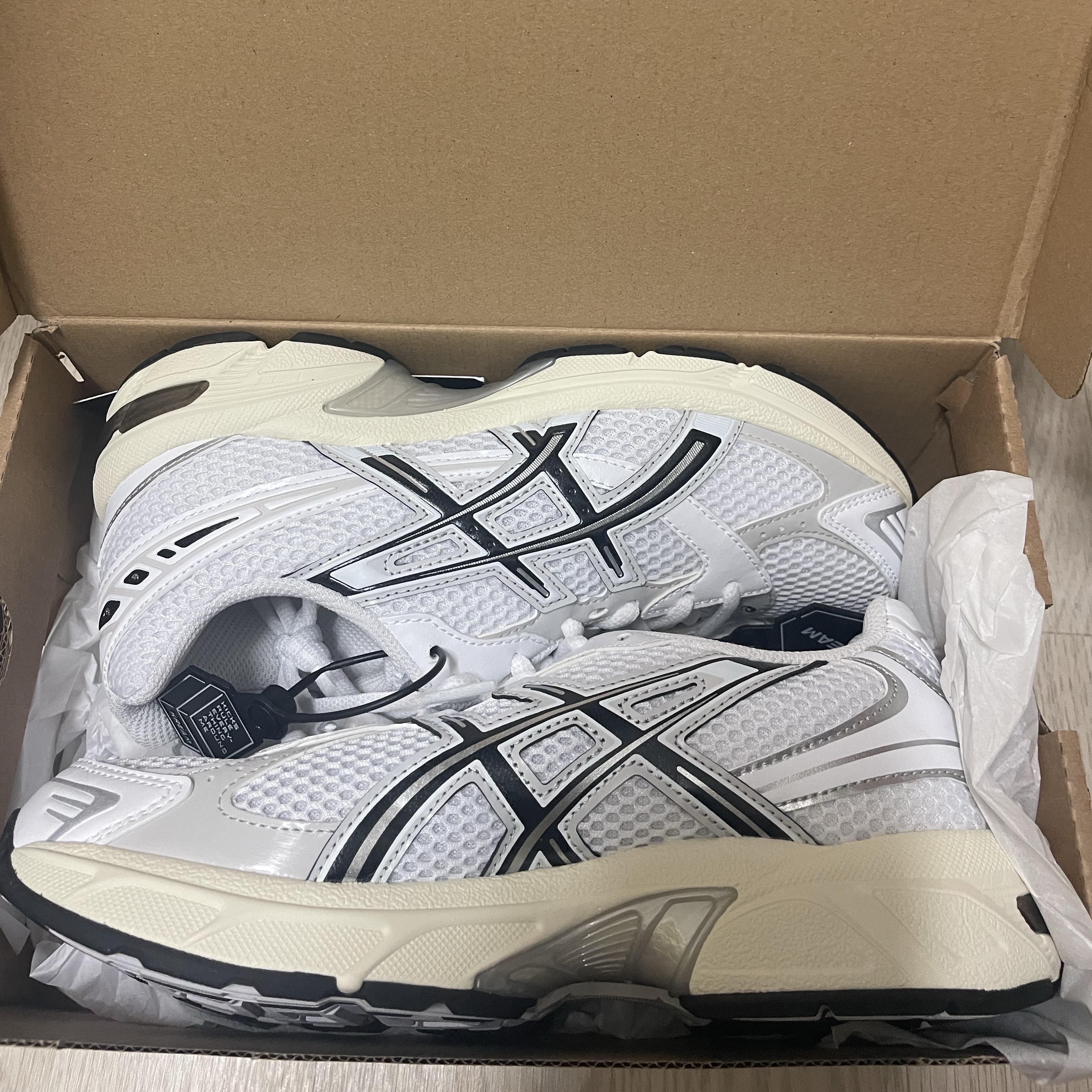 Asics Gel-1130 White Cloud Grey 착용 스타일