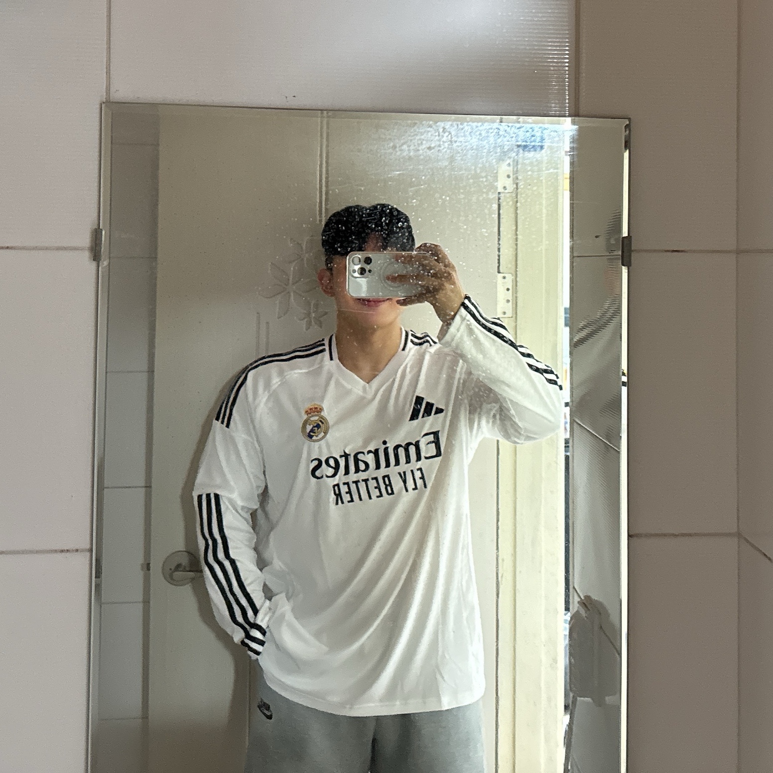 Adidas Real Madrid 2024/25 Home Long Sleeve Jersey White - KR Sizing (Non Marking Ver.), [예약 배송] NOS7 x Monamhee SON.hee Cream 착용 스타일 - 2